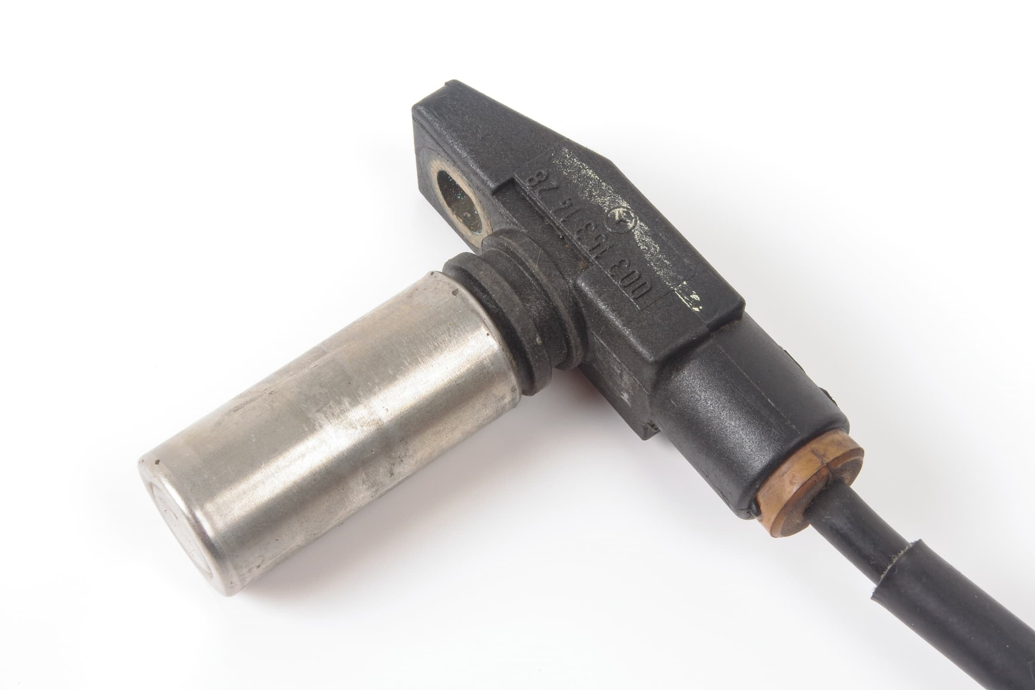 Mercedes 0031531428 Crankshaft Position Sensor - Left | W140 V140 C140 S