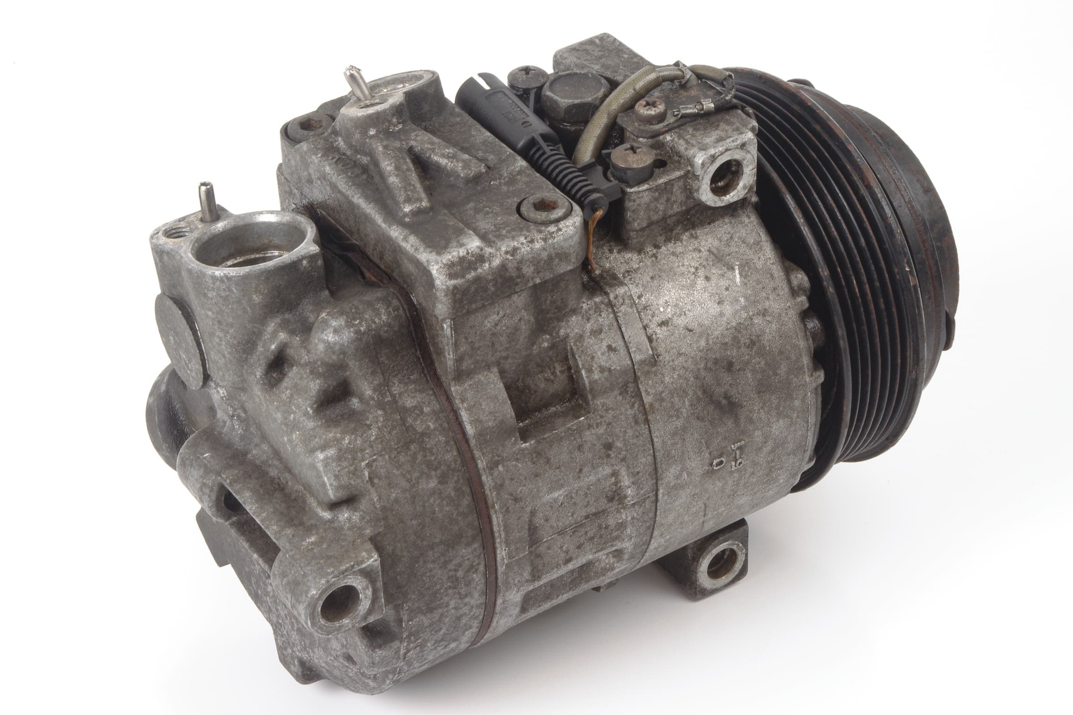 Mercedes 0002303911 A/C Compressor | W140 V140 S W163 M W461 W463 G W638 V
