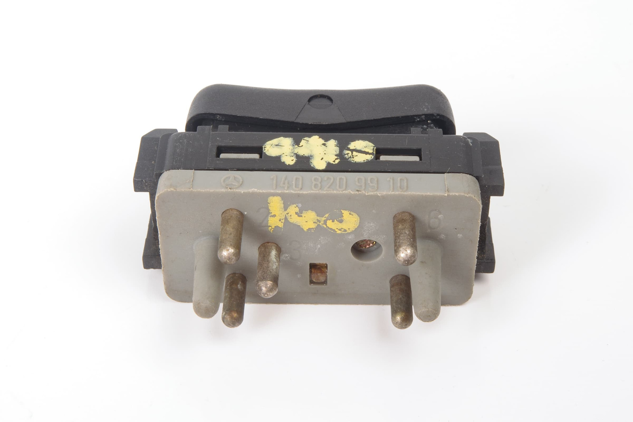 Mercedes 1408209910 Seat Heater Switch | W140 V140 C140 S