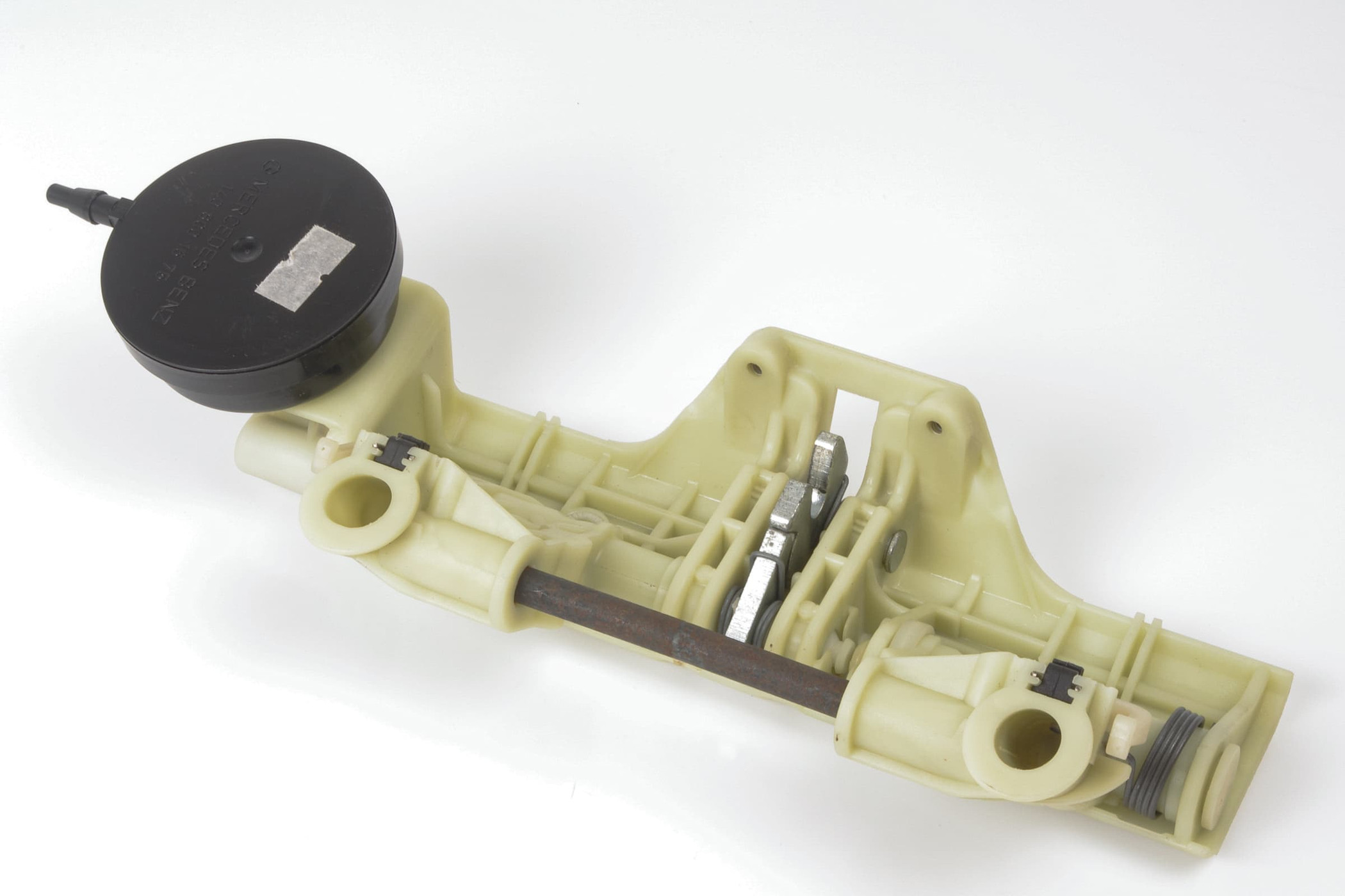 Mercedes 1409700925 Headrest Adjuster - Rear Left (a) | W140 V140 S