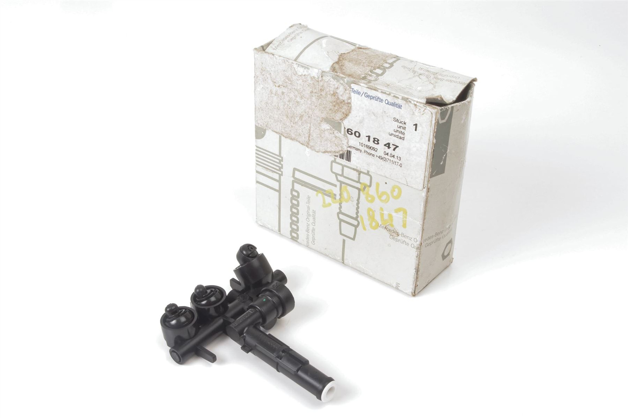 Mercedes 2208601847 Washer Jet Nozzle - Right (New Old St.) | W220 S