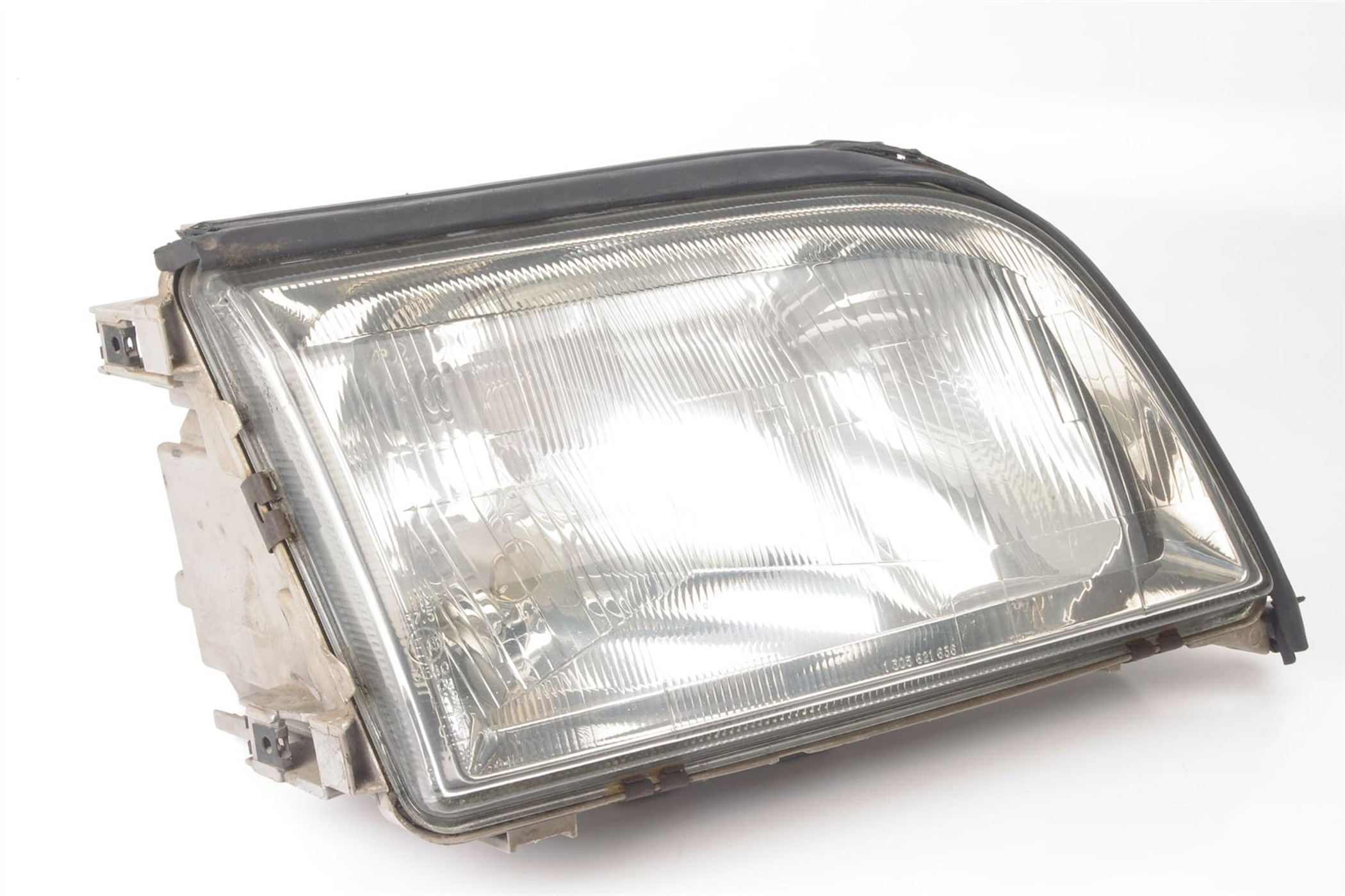 Mercedes 1408207661 Headlight - Front Right | V140 S