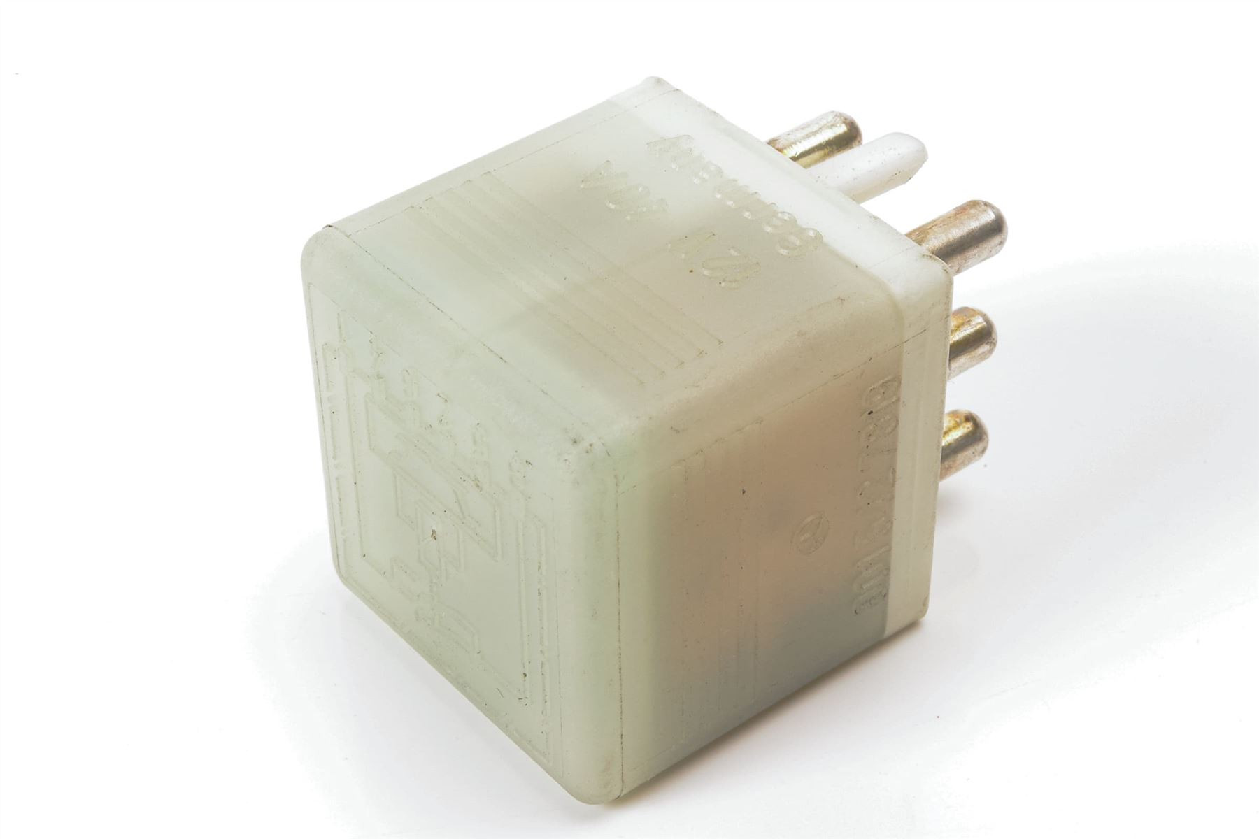 Mercedes 0015427819 Comfort Control Relay | W124 E W126 V140 S R129 SL W202 C...