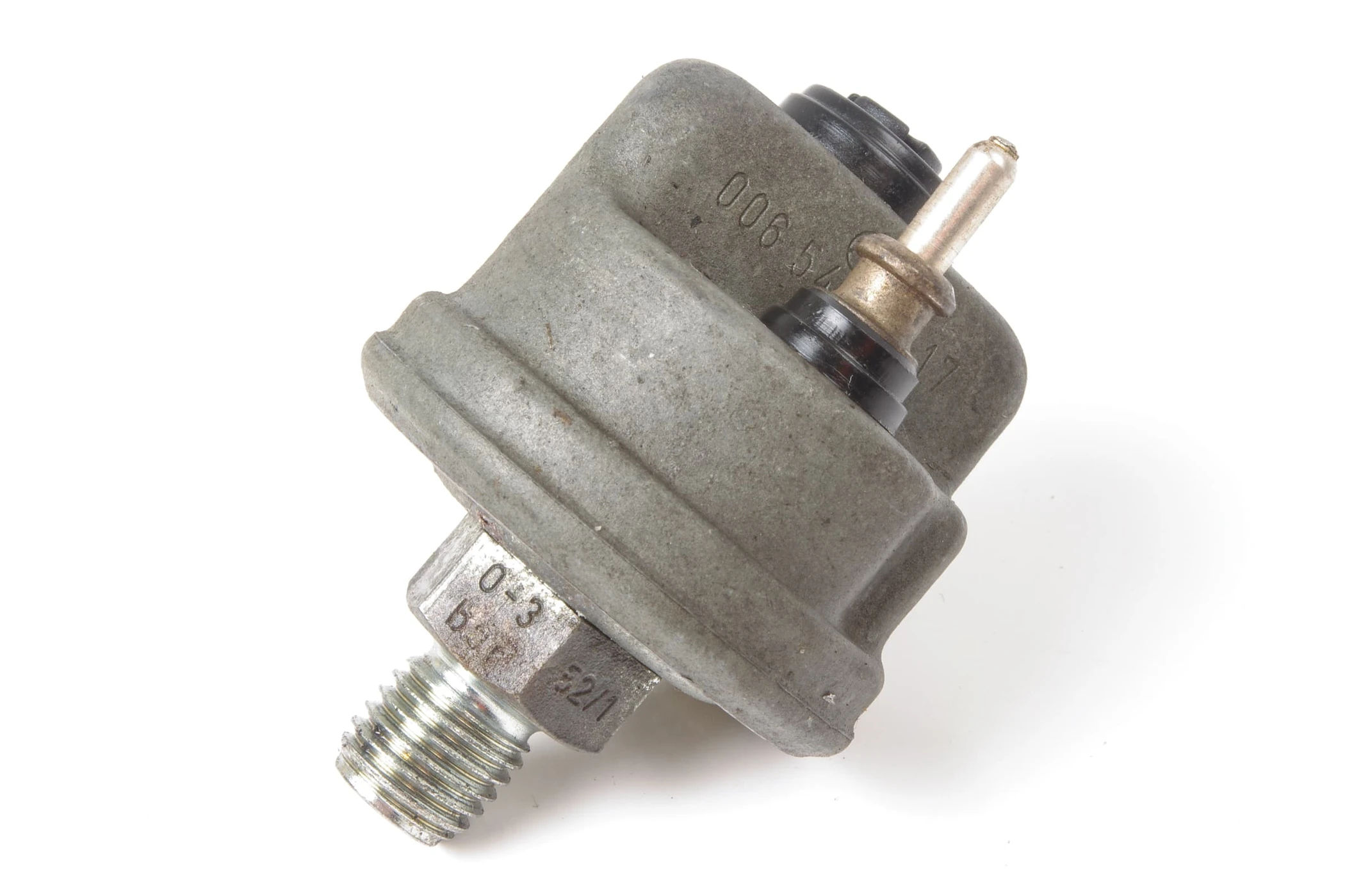 Mercedes 0065429417 Oil Pressure Sensor (a) | C107 R107 R129 SL W123 W124...
