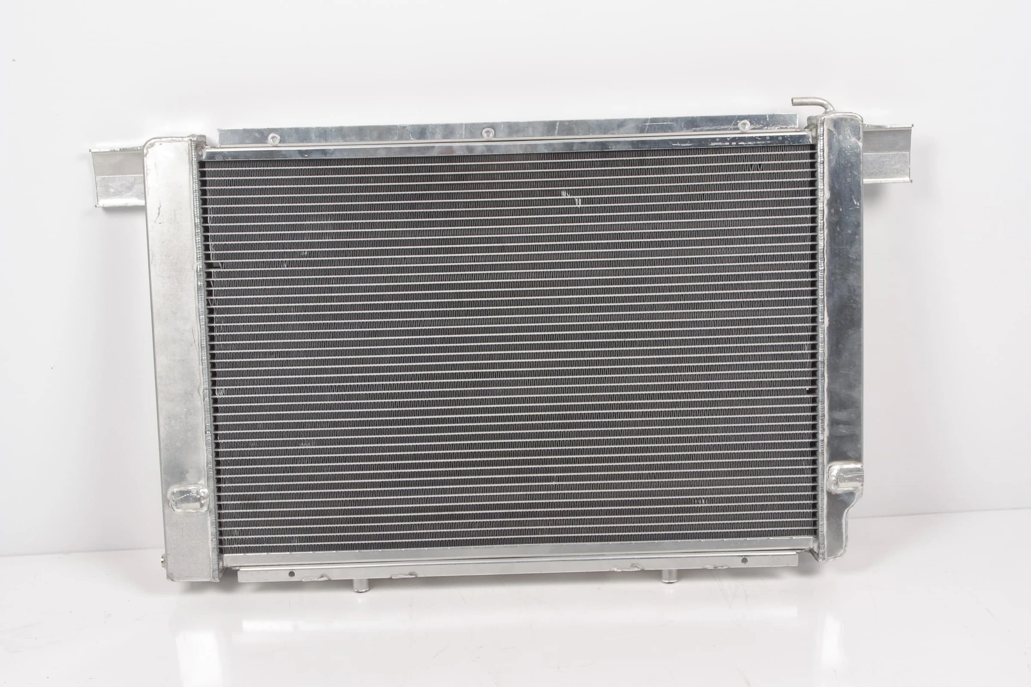 Mercedes 1295000103 Radiator (a) (New Old St.) | R129 SL