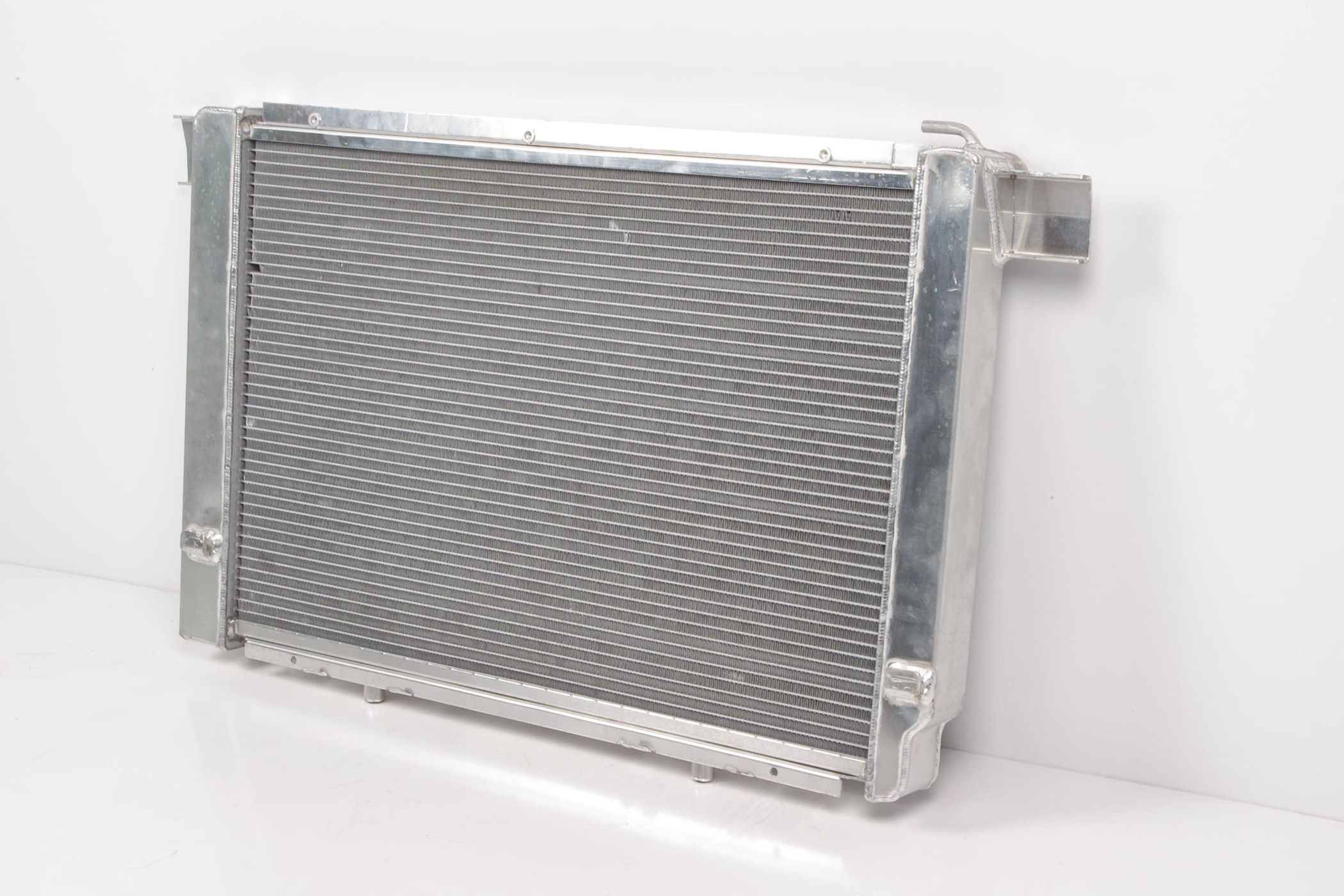 Mercedes 1295000103 Radiator (New Old St.) | R129 SL