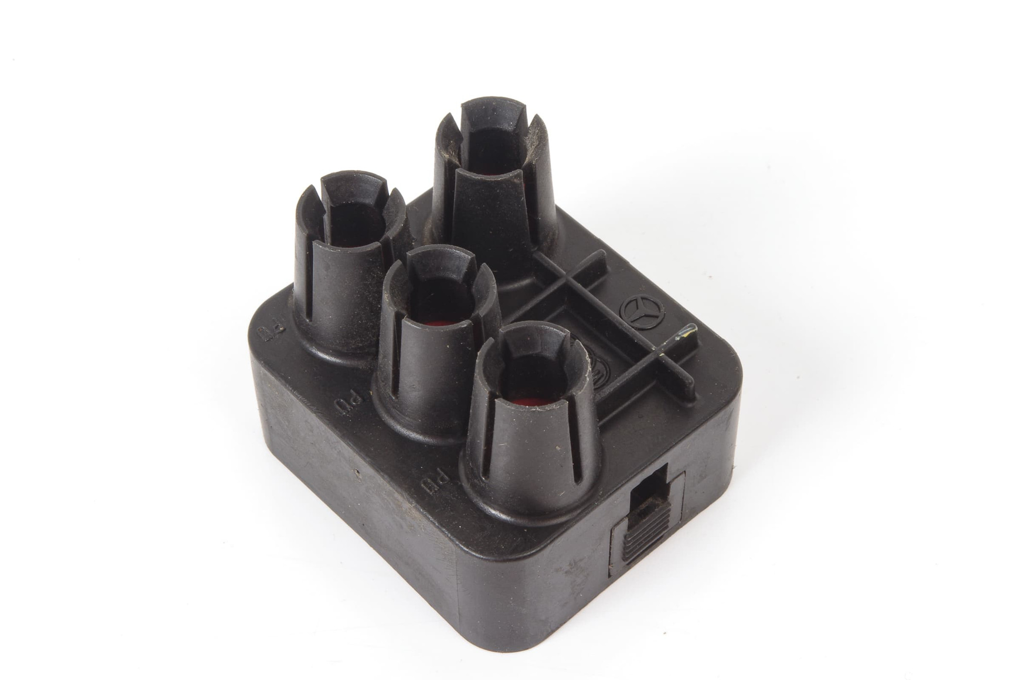 Mercedes 1298000222 Vacuum Locking Distributor (a) | R129 SL