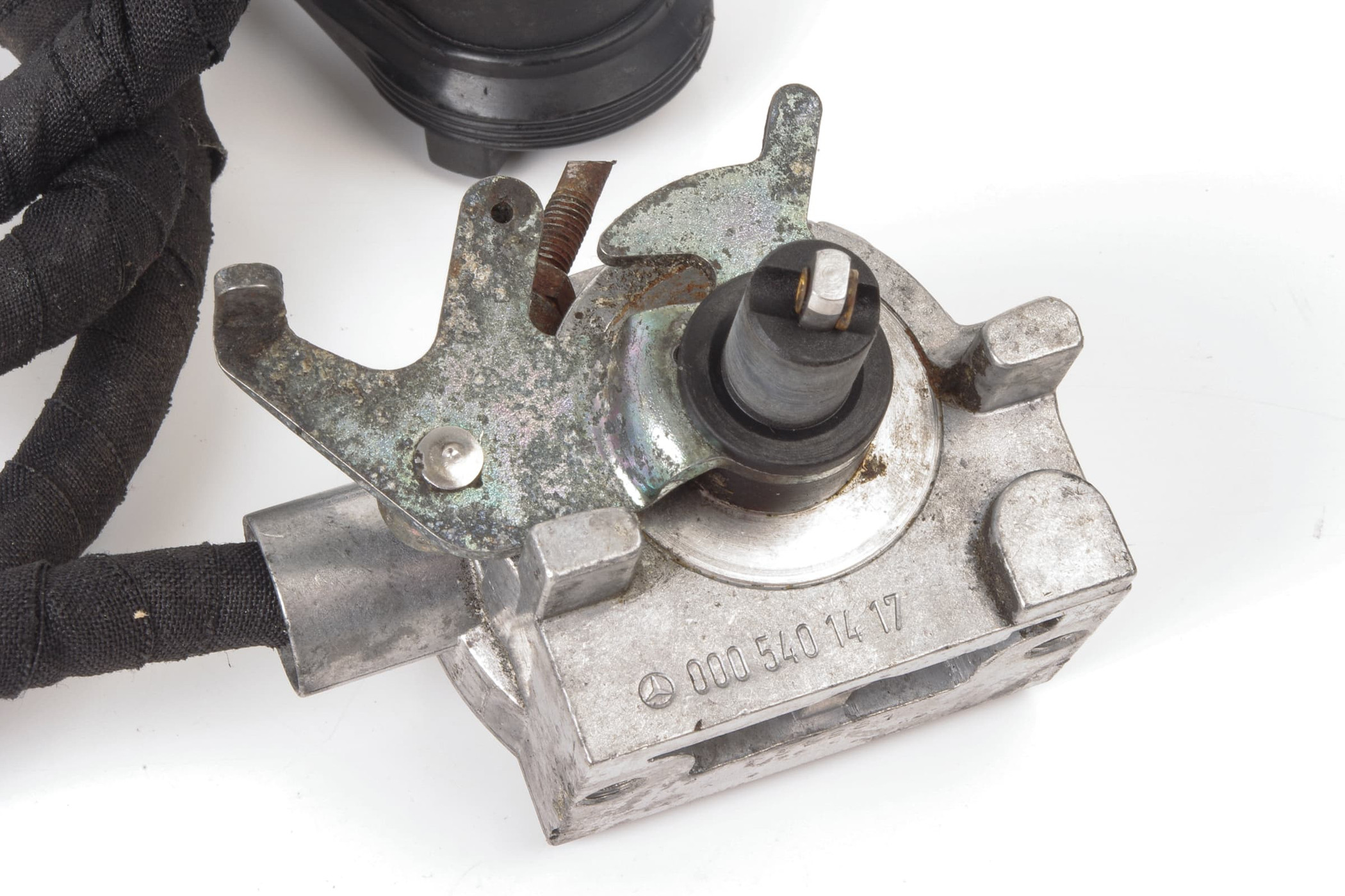 Mercedes 0005401417 ASR Actuator (a) | R129 SL