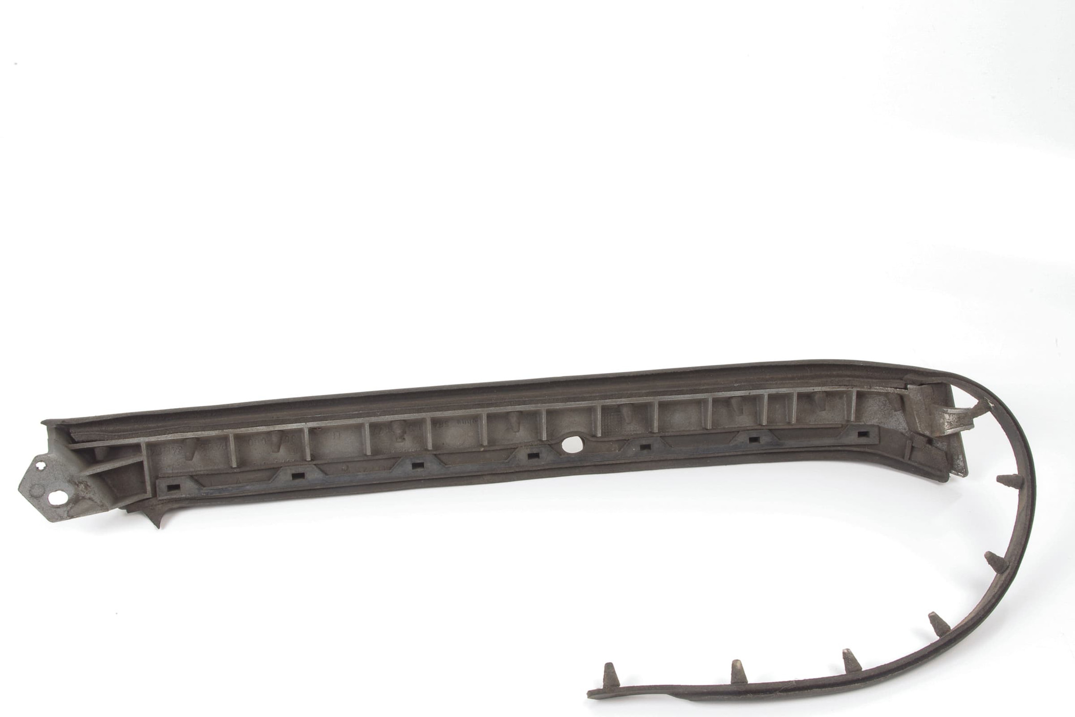 Mercedes 1408261177 Headlight Bezel - Left Silver (a) | C140 S