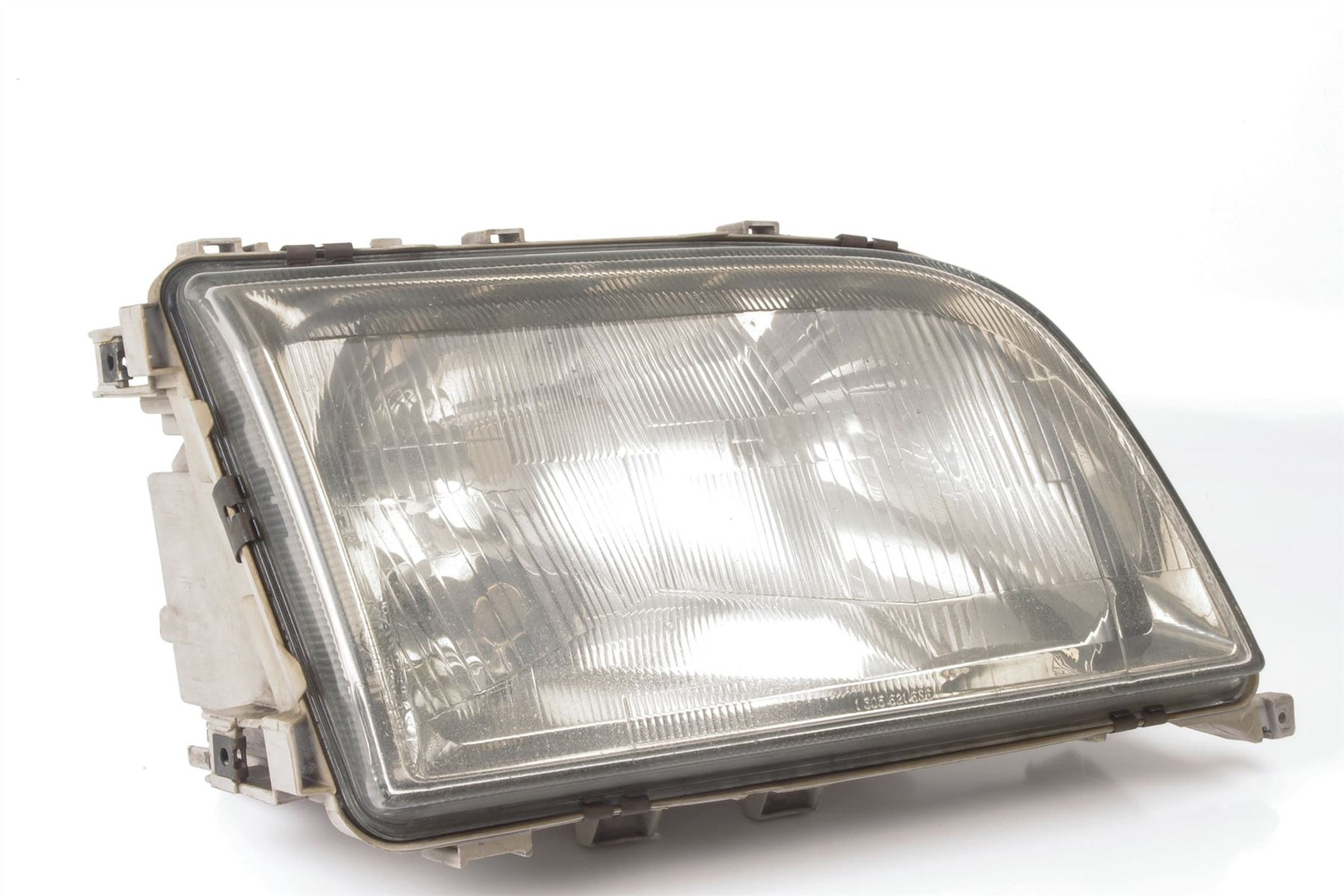 Mercedes 1408207661 Headlight - Right (b) | V140 S