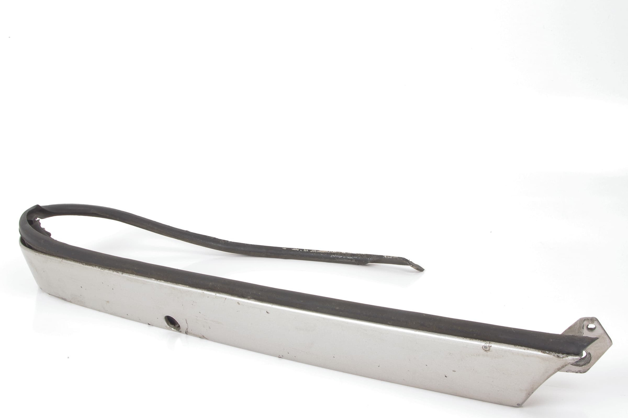 Mercedes 1408261177 Headlight Bezel - Left Silver (b) | C140 S