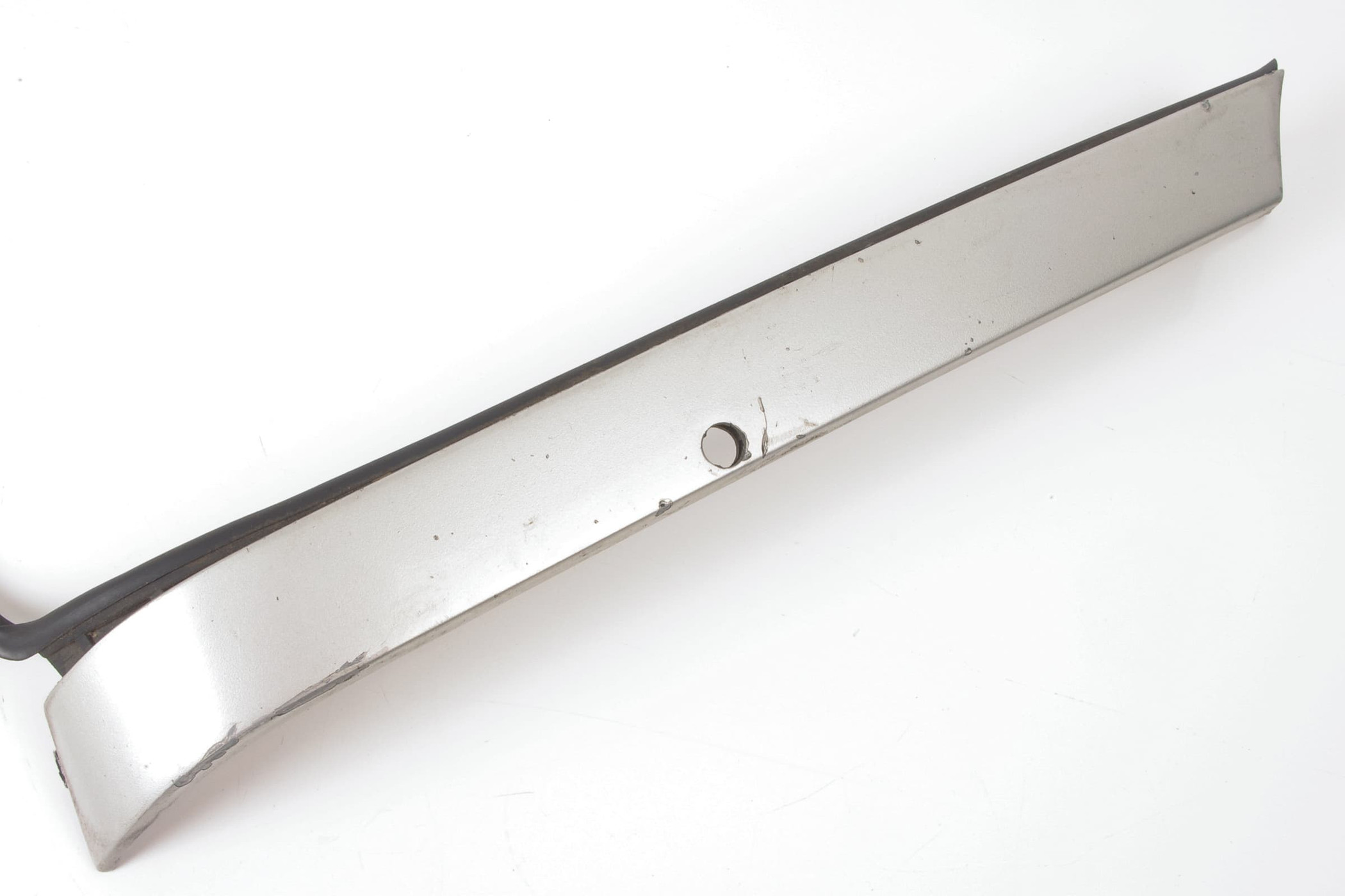 Mercedes 1408261177 Headlight Bezel - Left Silver (b) | C140 S