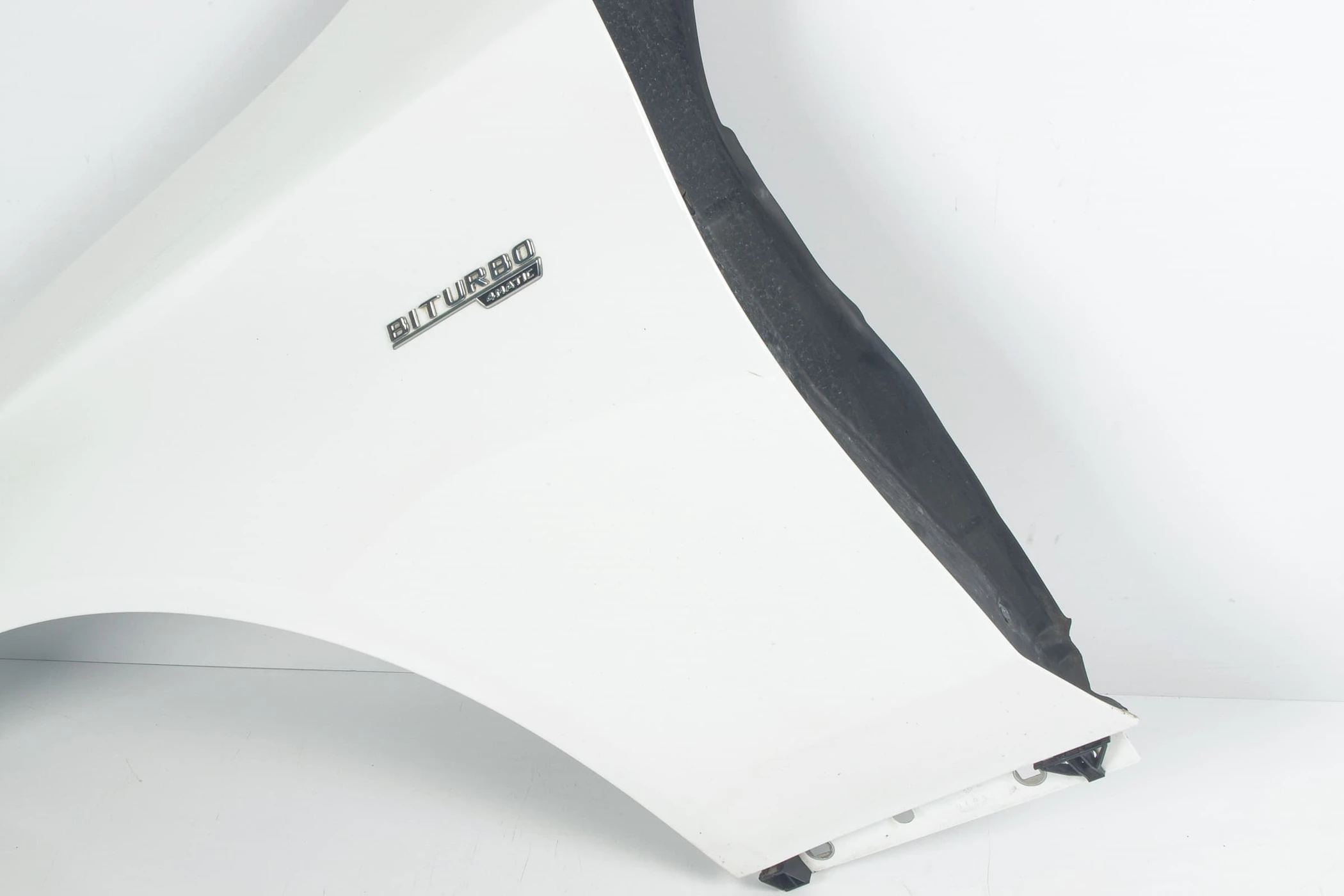 Mercedes 2058800118 Wing - Front Left White | W205 S205 C205 A205 C