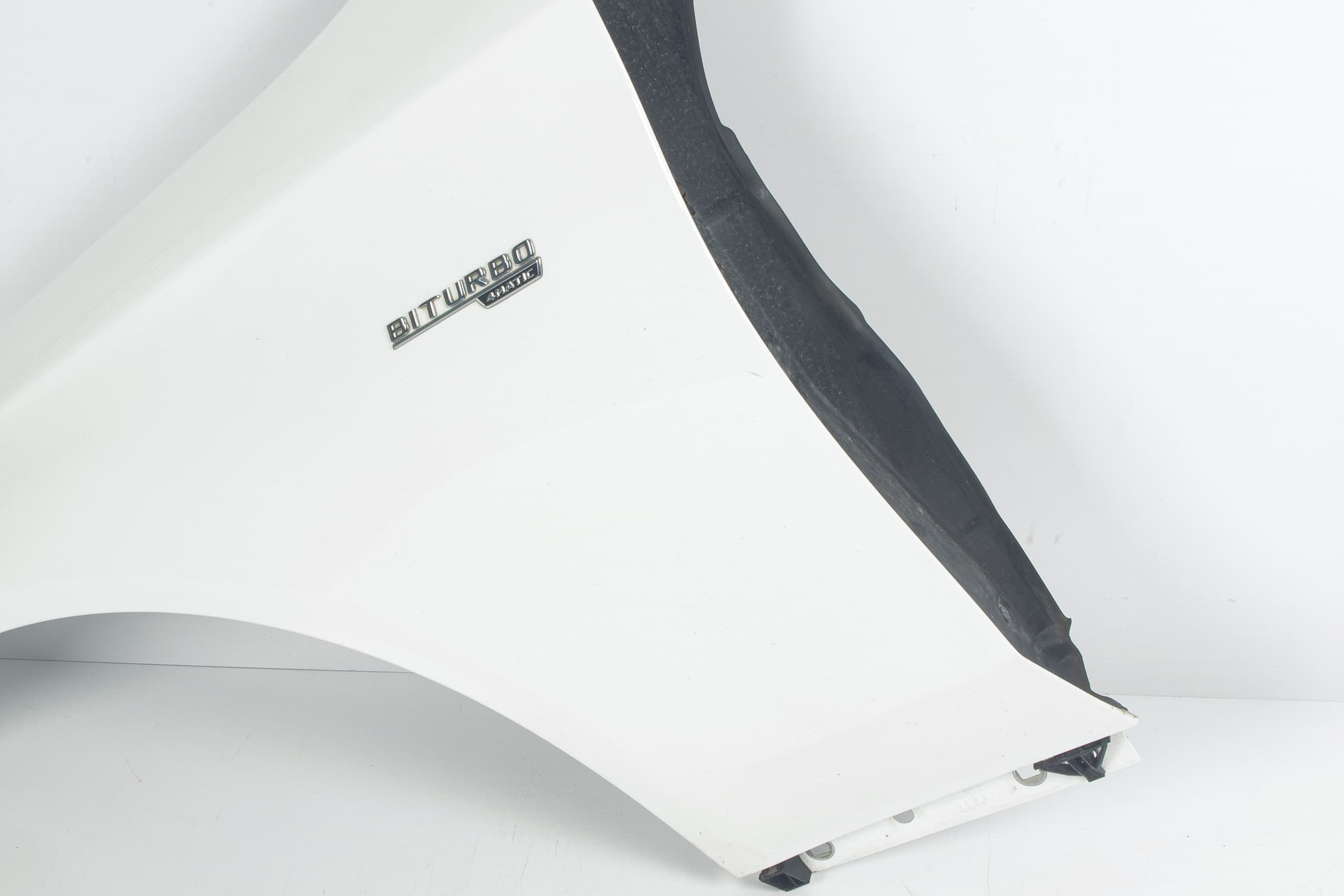 Mercedes 2058800118 Wing - Front Left White | W205 S205 C205 A205 C