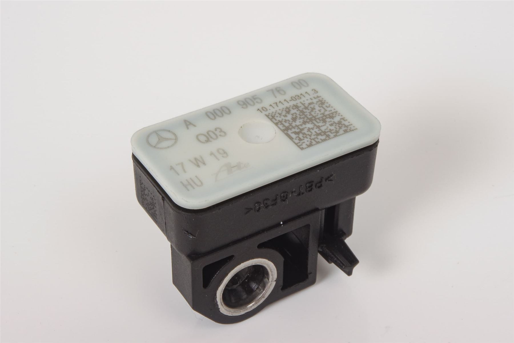 Mercedes 0009057600 Acceleration Sensor | W166 M X166 GL W205 C W213 C238 E...