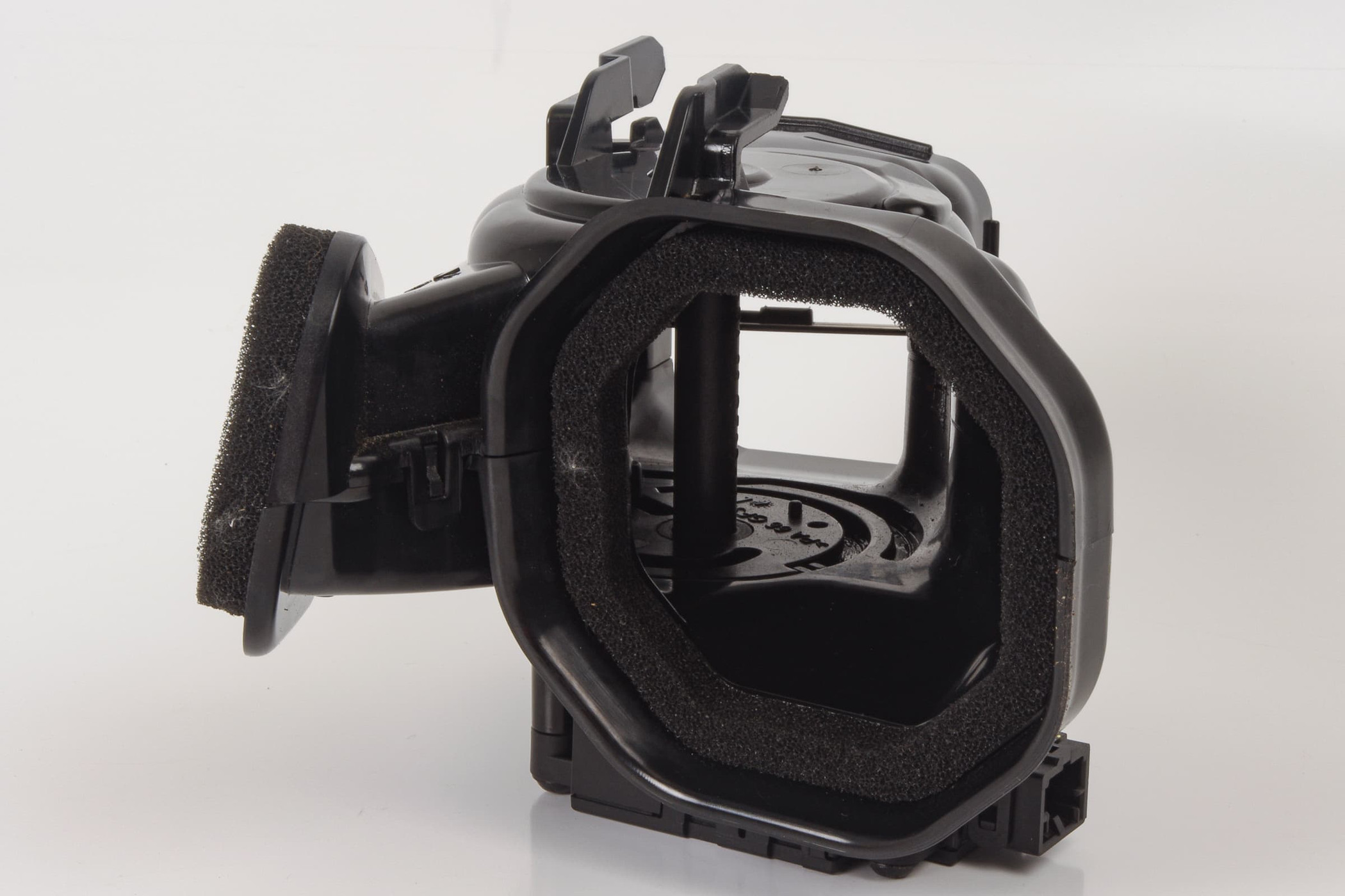 Mercedes 2058300200 Air Duct - Right | W205 V205 S205 C205 A205 C X253 GLC