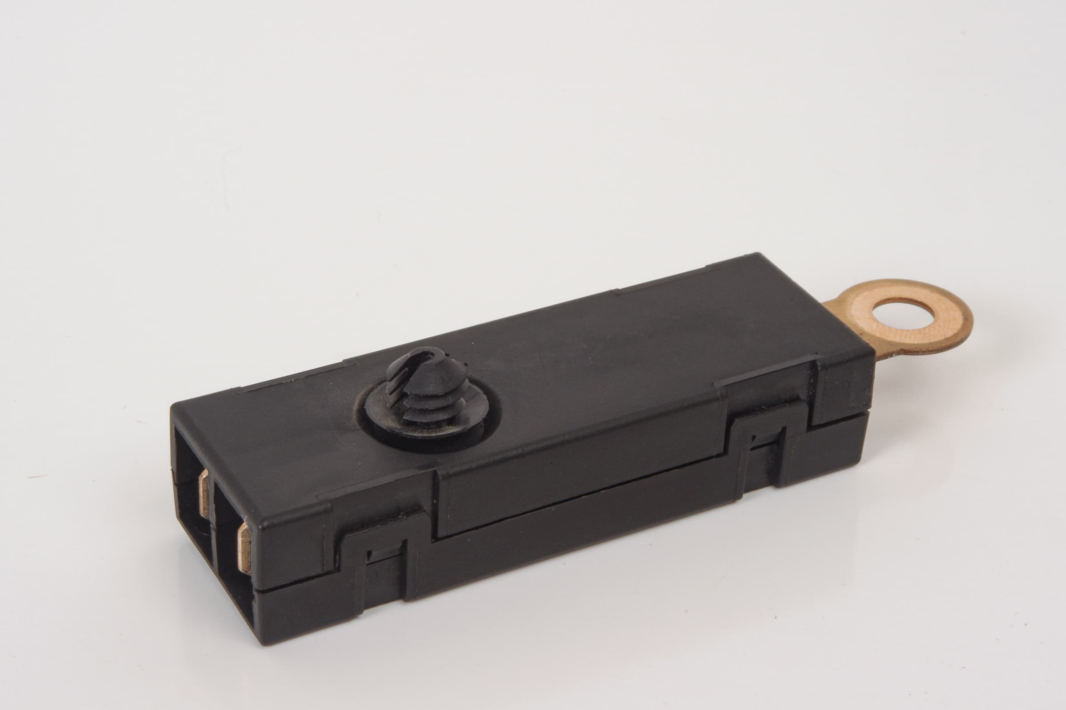 Mercedes 1568200089 Antenna Amplifier - Rear Right | X117 CLA X156 GLA W176 A...