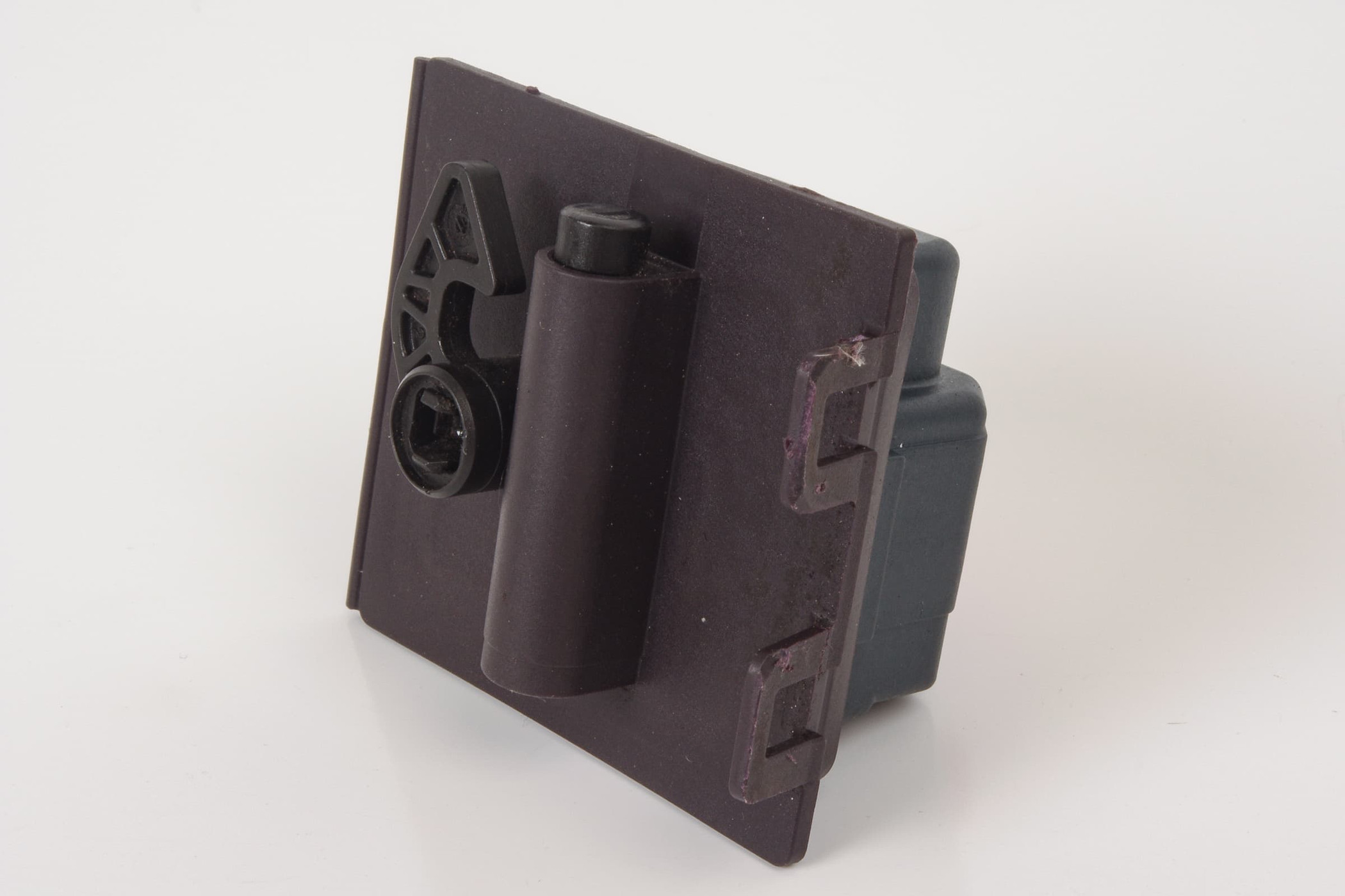 Mercedes 0008207703 Fuel Flap Locking Motor | W117 CLA X156 GLA W166 M X166...