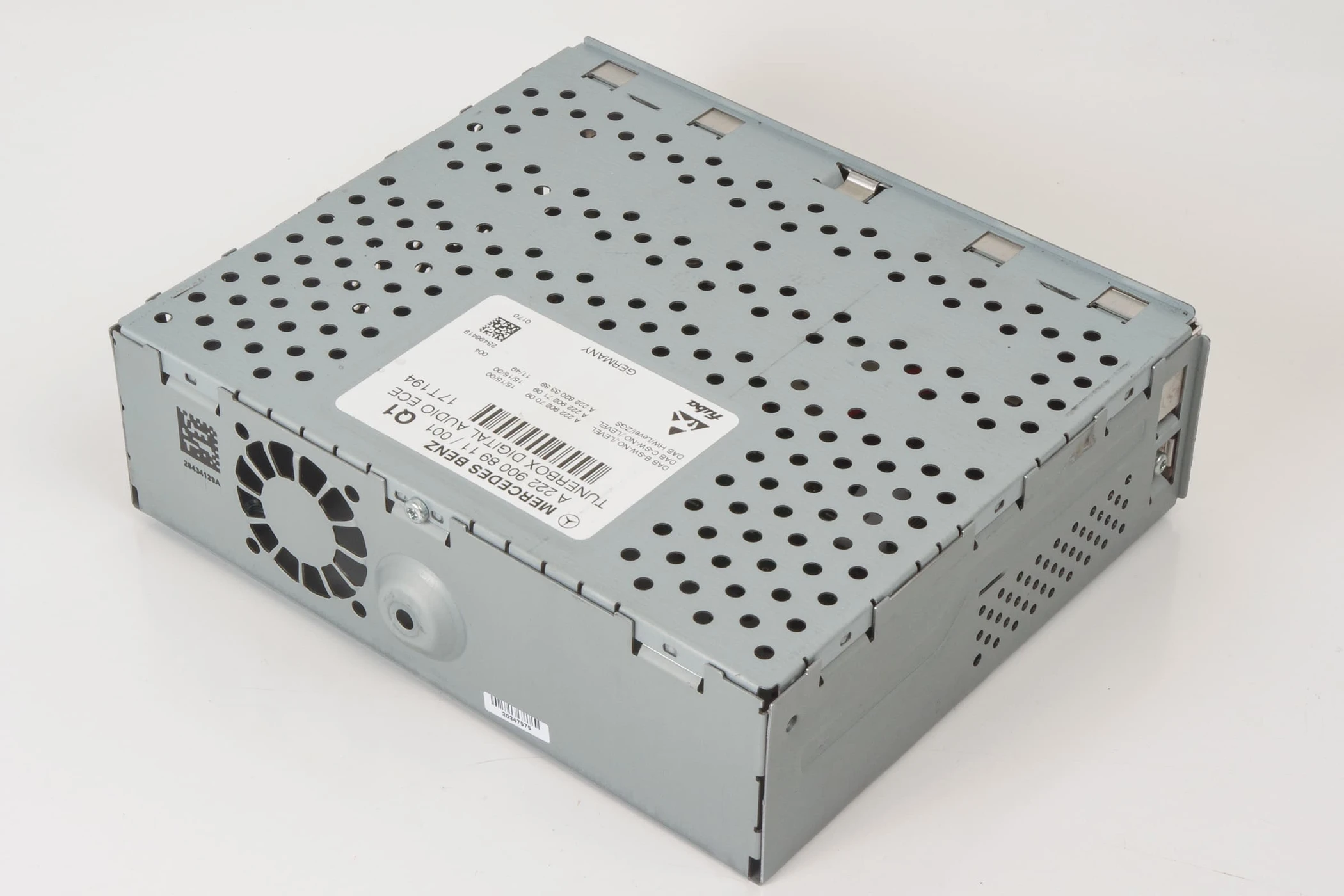 Mercedes 2229008911 Digital Tuner Control Unit | C190 R190 GT W205 C W213 E...