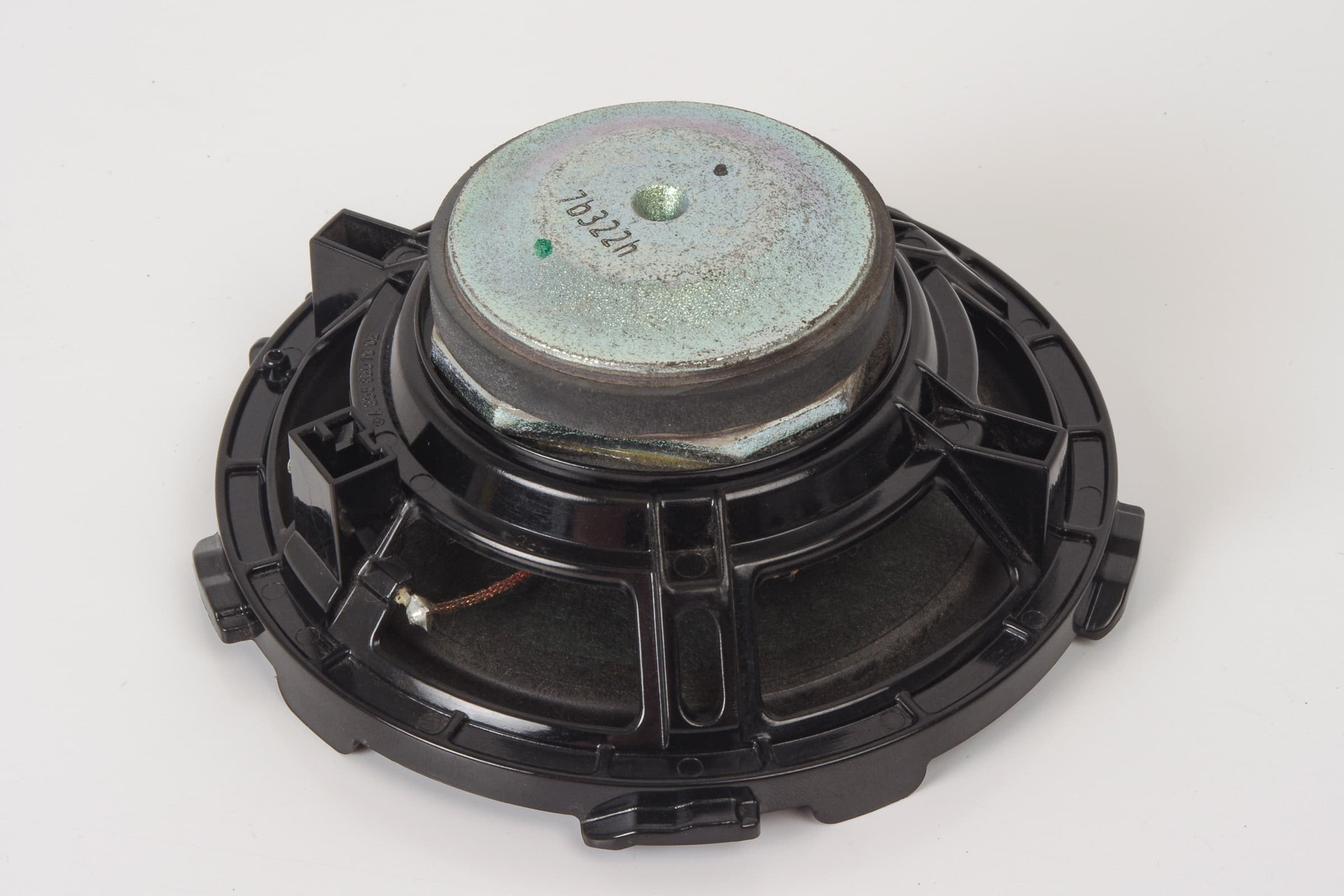 Mercedes 2058201002 Footwell Speaker - Right | W205 C W213 C238 E C217 W222 S...