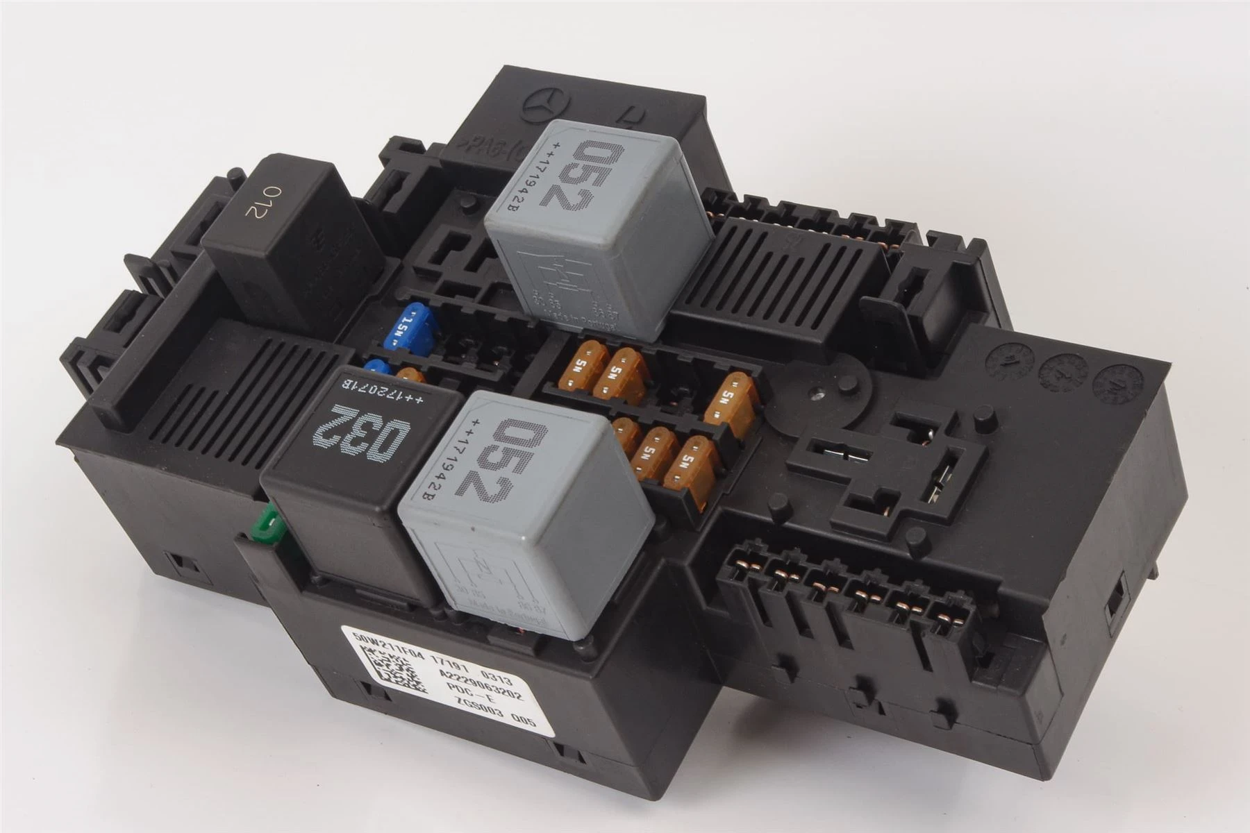 Mercedes 2229063202 Fuse Box - Front | W205 C C217 W222 S X253 GLC