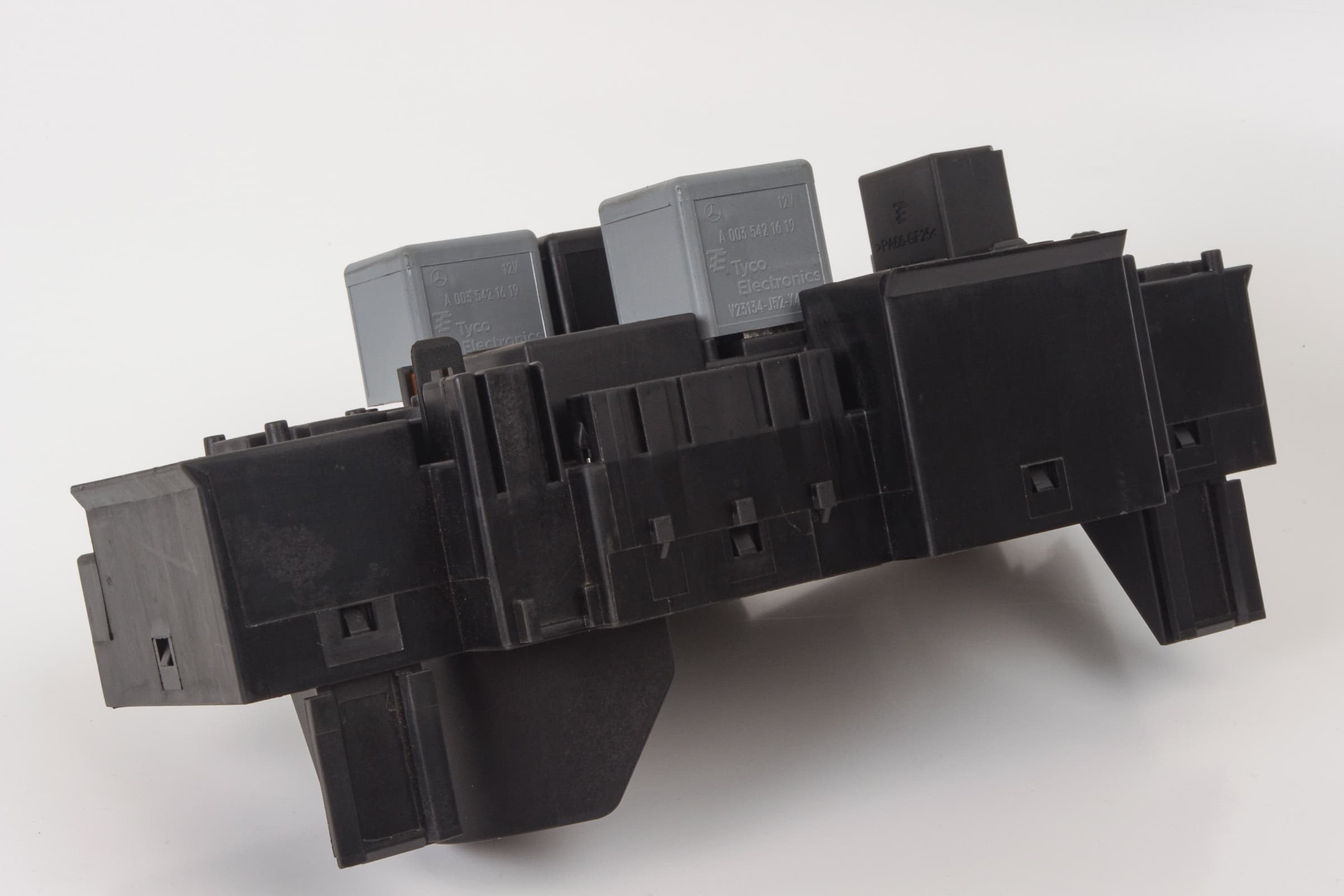 Mercedes 2229063202 Fuse Box - Front | W205 C C217 W222 S X253 GLC