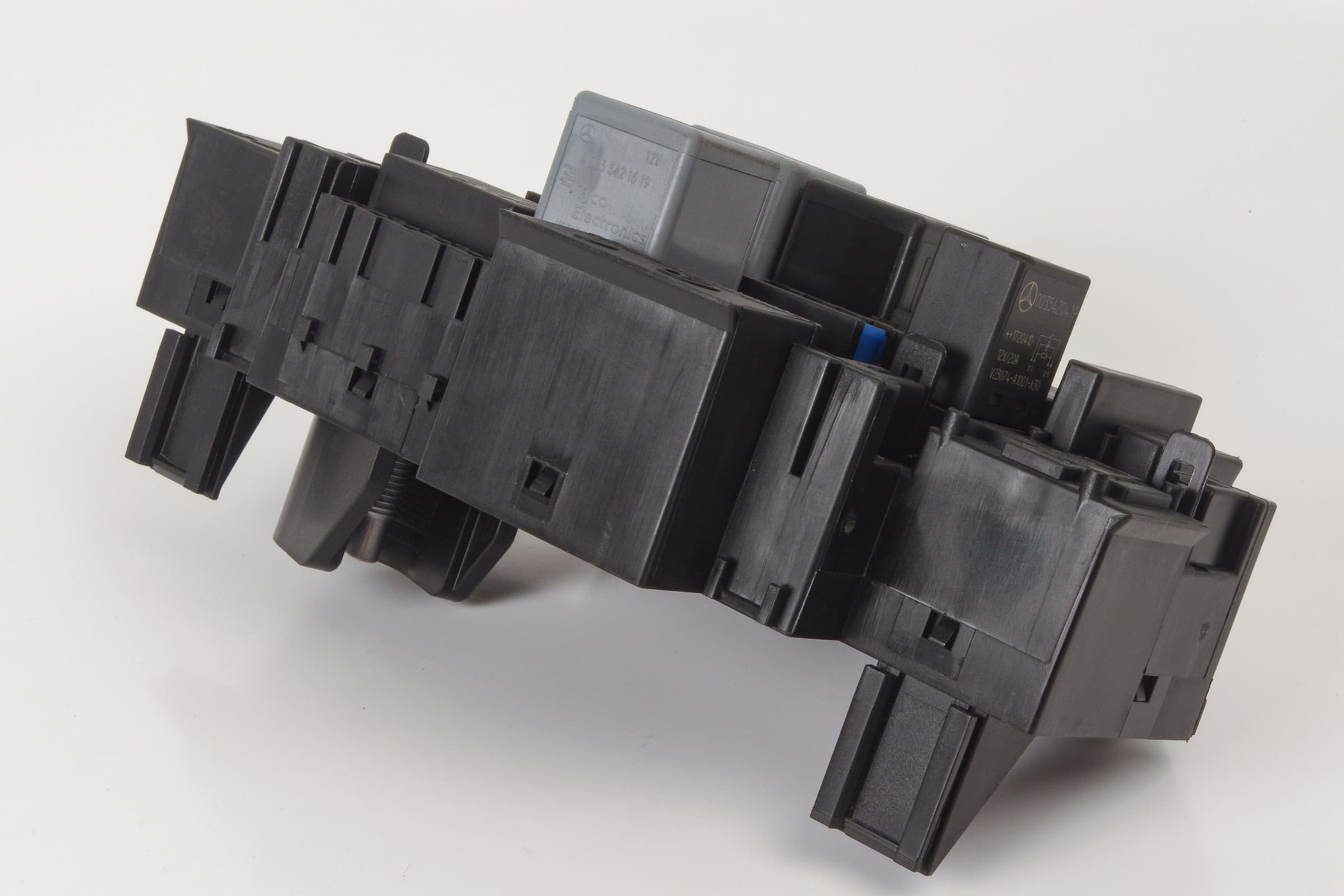 Mercedes 2229063202 Fuse Box - Front | W205 C C217 W222 S X253 GLC