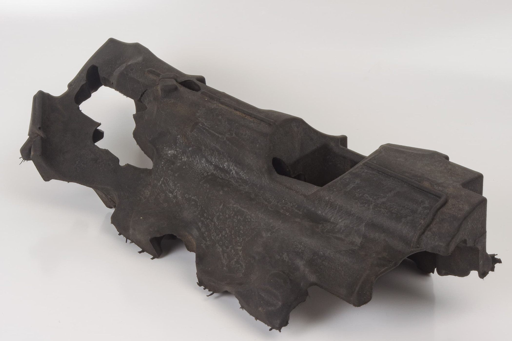Mercedes 2762261685 Valve Cylinder Head Cover - Right | W166 M X166 GL R172...
