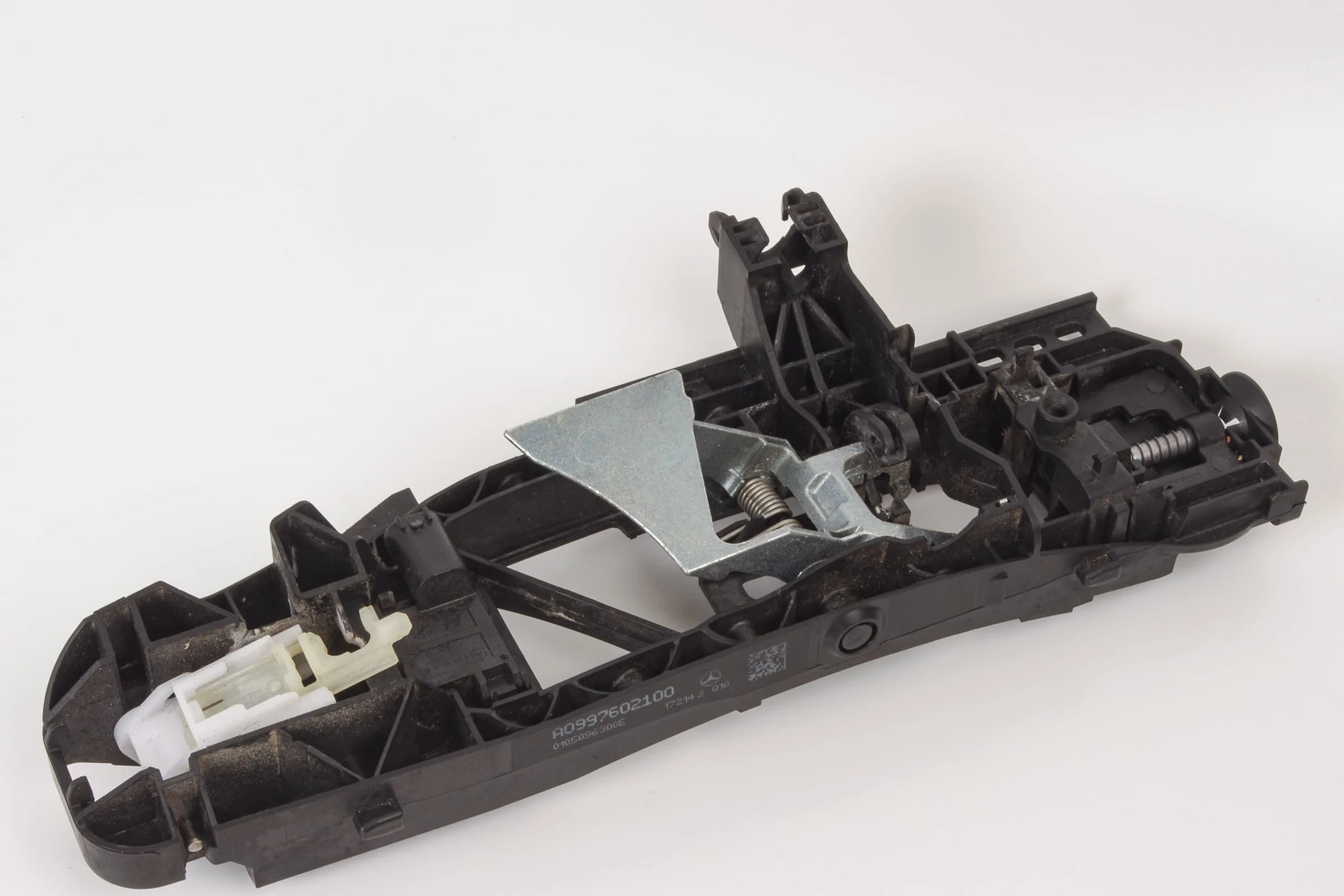 Mercedes 0997602100 Exterior Door Handle Mechanism - Front Left | C190 R190...