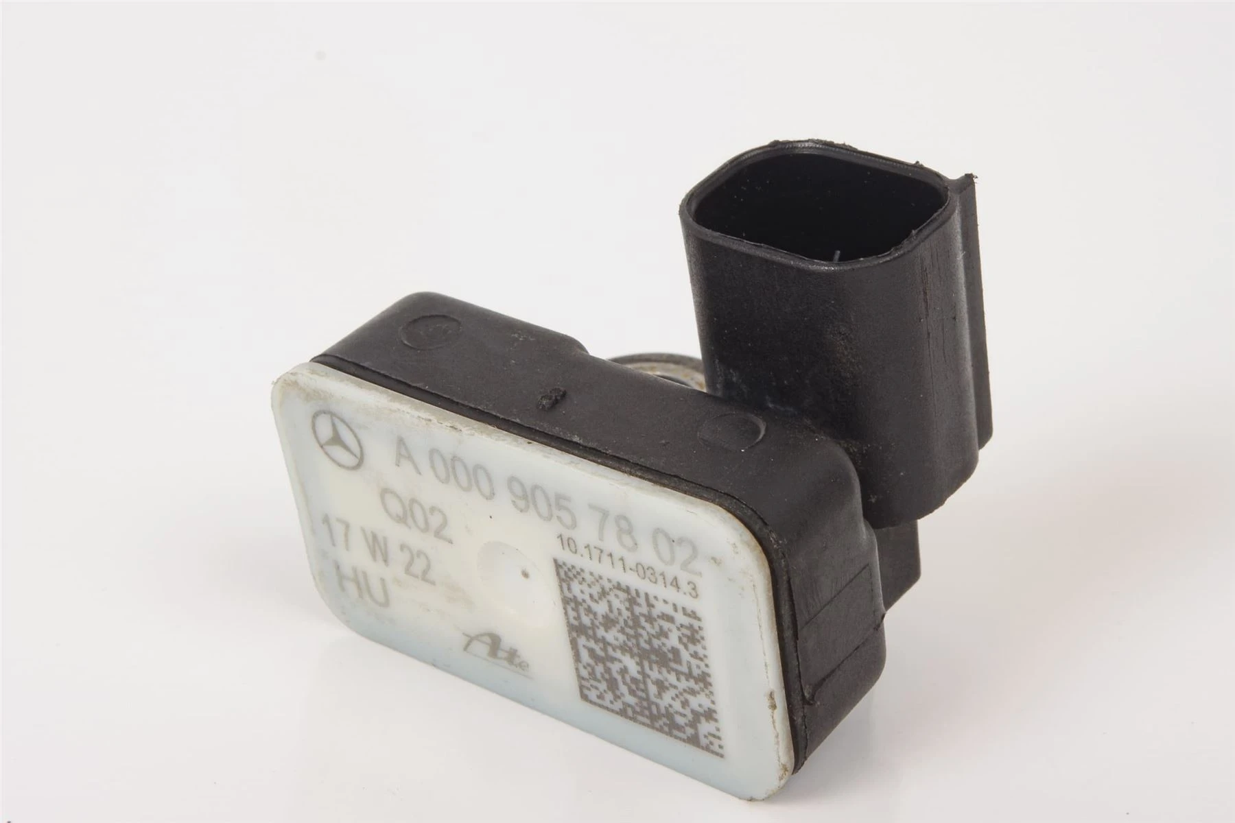 Mercedes 0009057802 Acceleration Sensor | W205 C W213 C238 E X253 GLC