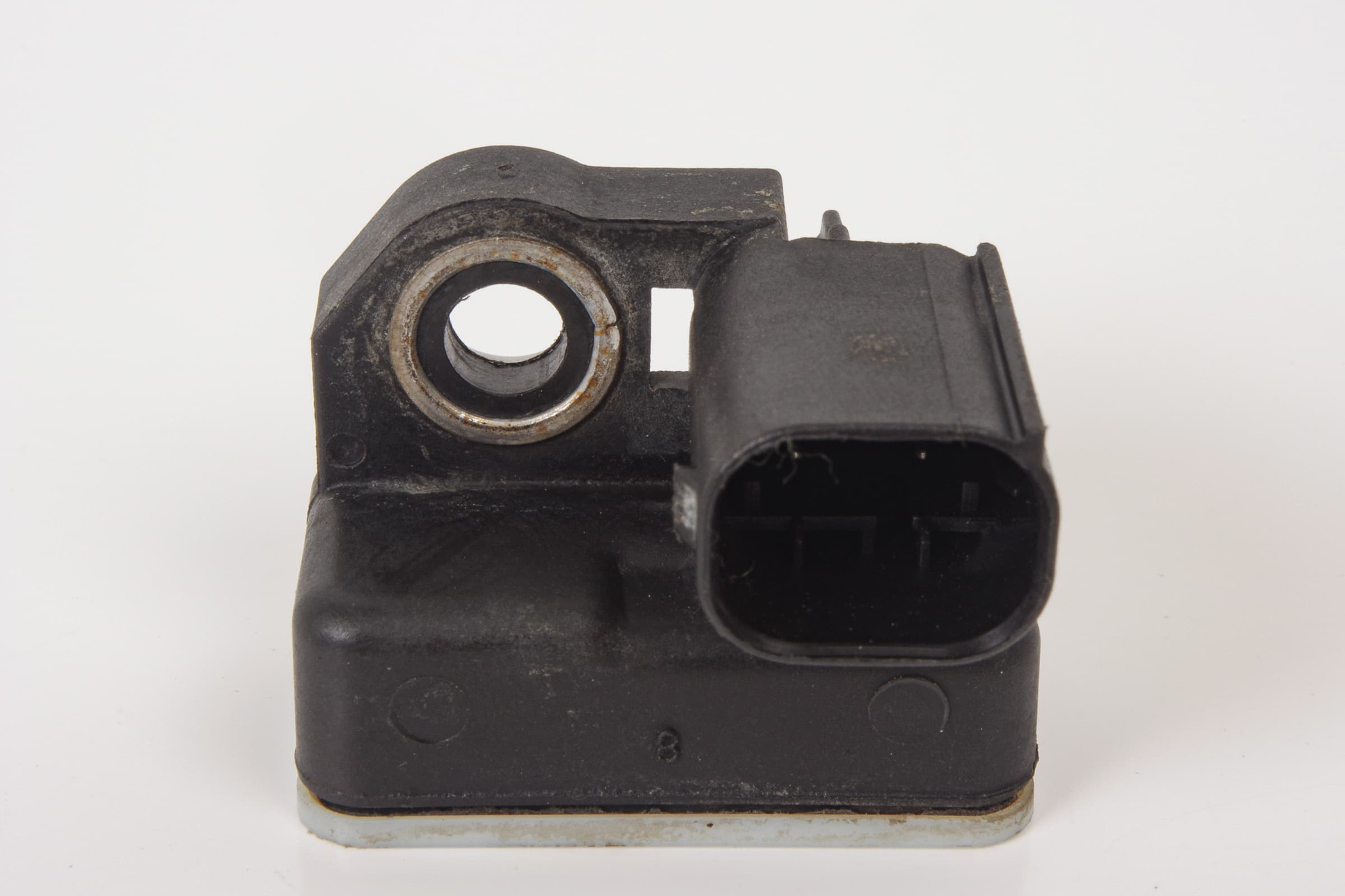 Mercedes 0009057802 Acceleration Sensor | W205 C W213 C238 E X253 GLC
