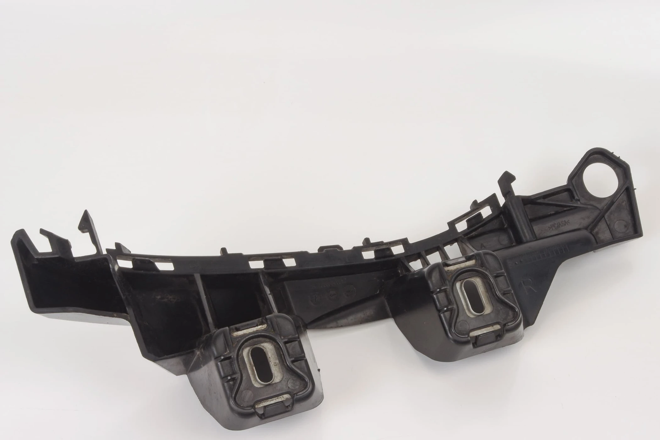 Mercedes 2058850465 Bumper Bracket - Rear Right | W205 V205 C
