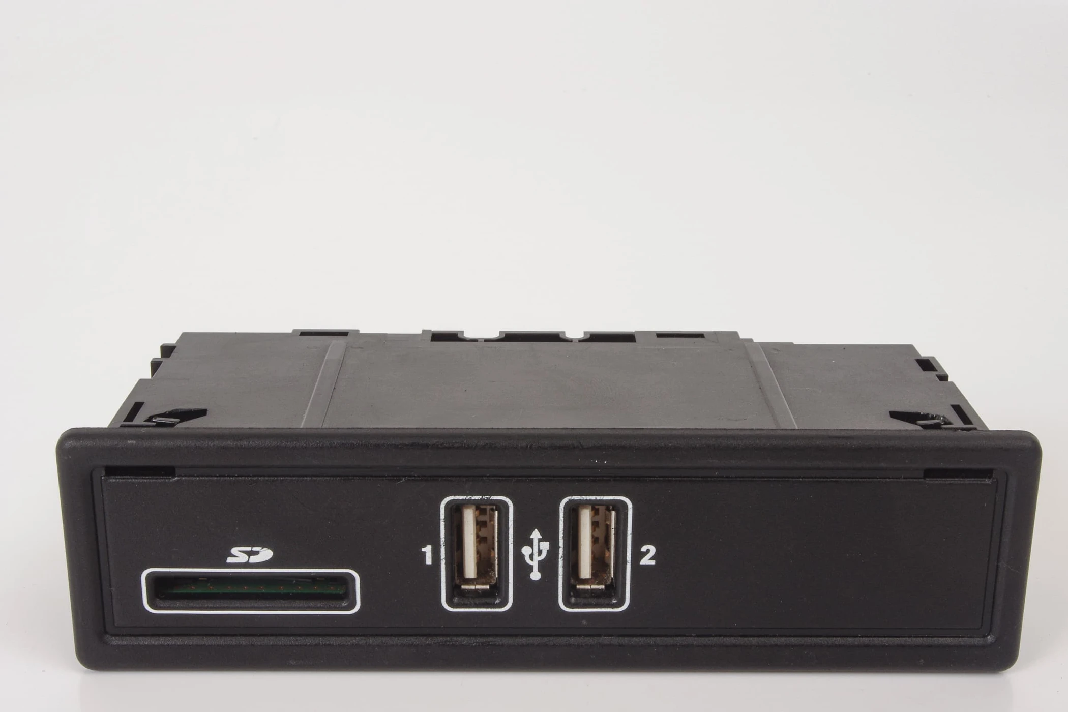 Mercedes 2058200526 USB Card Reader Unit | W205 C W213 C238 E X253 GLC