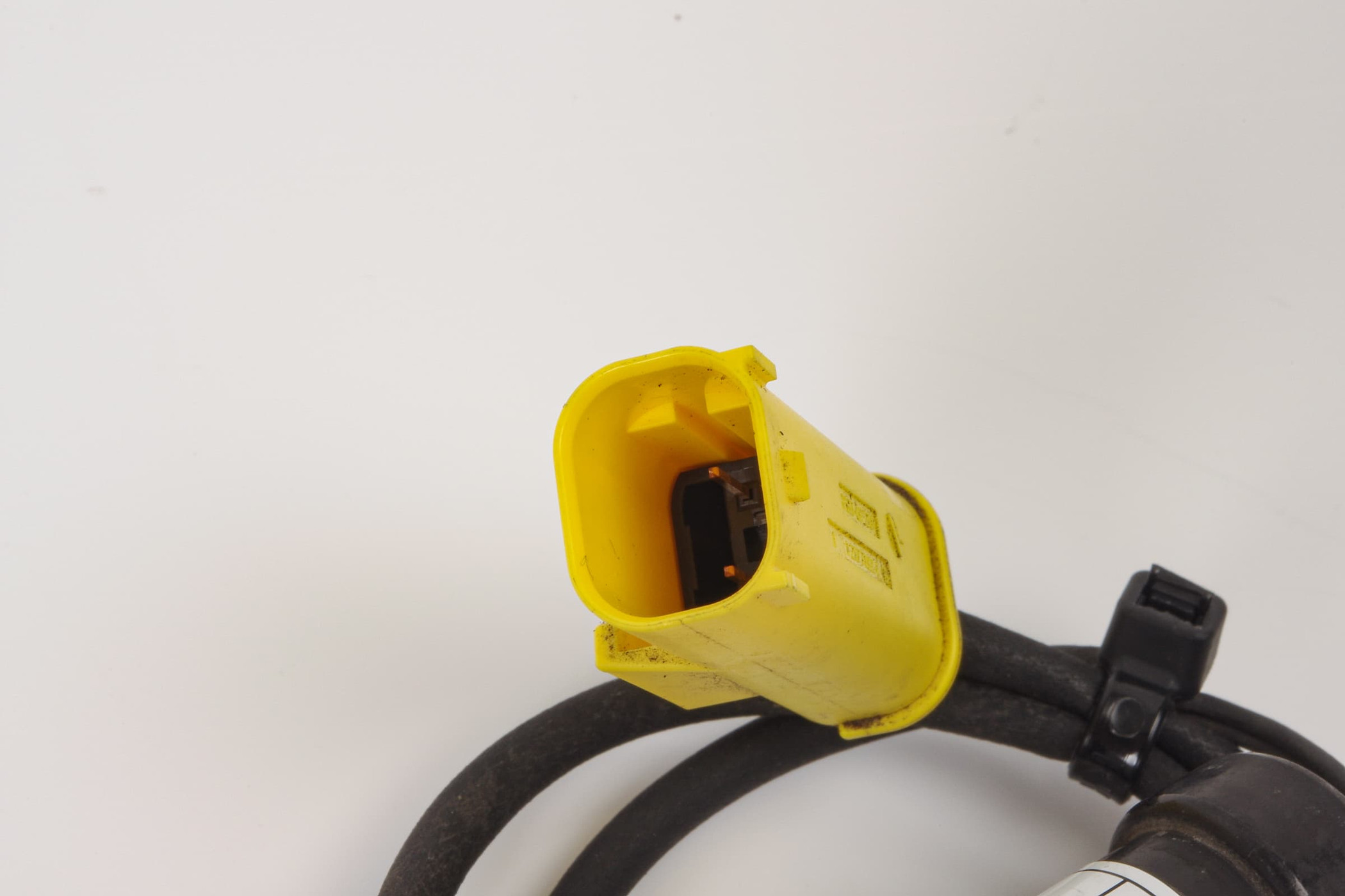 Mercedes 2059060002 Bonnet Actuator | W205 V205 S205 C205 A205 C