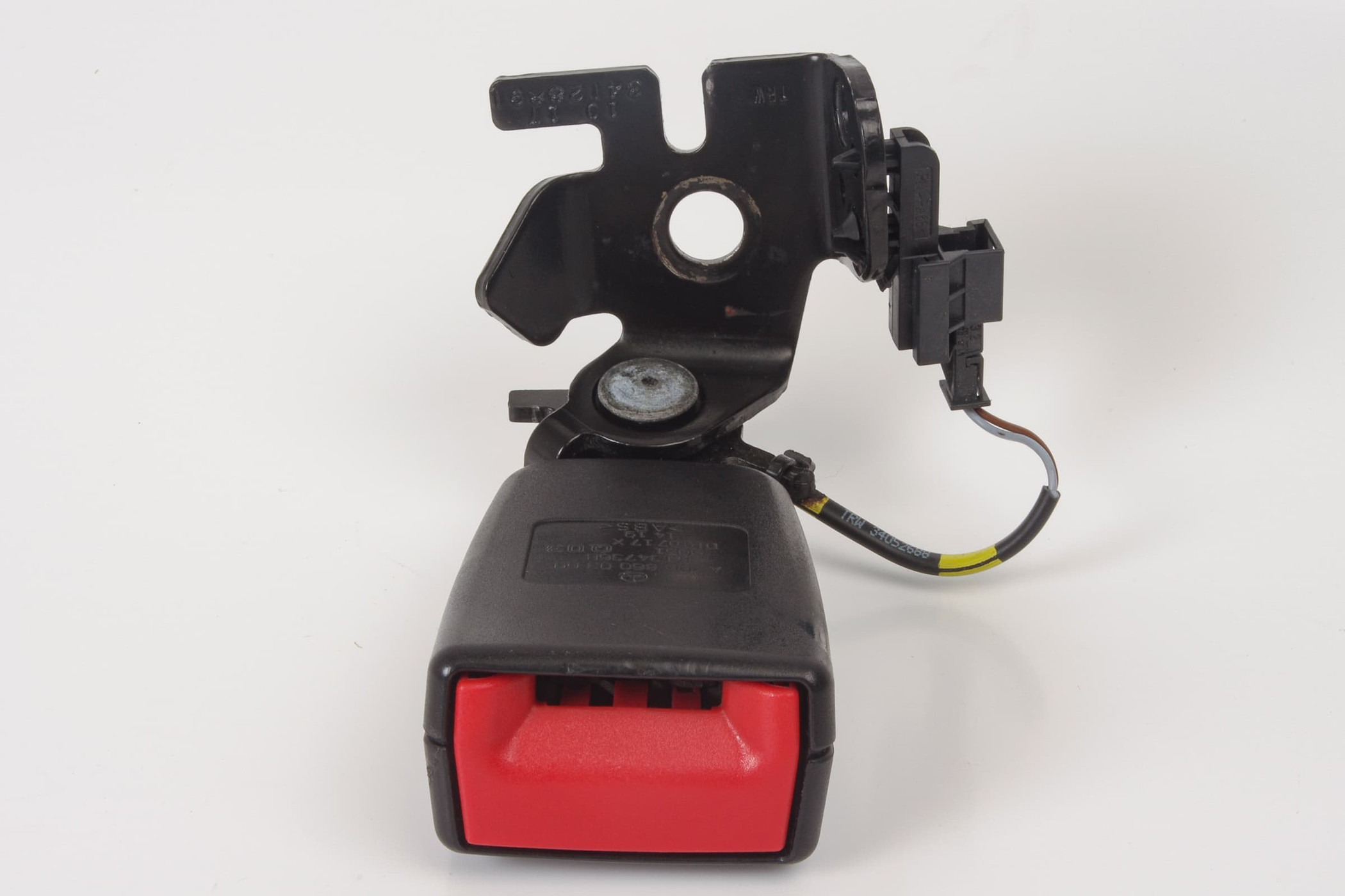 Mercedes 2058600369 Seat Belt Buckle - Rear Left | W205 S205 C X253 GLC