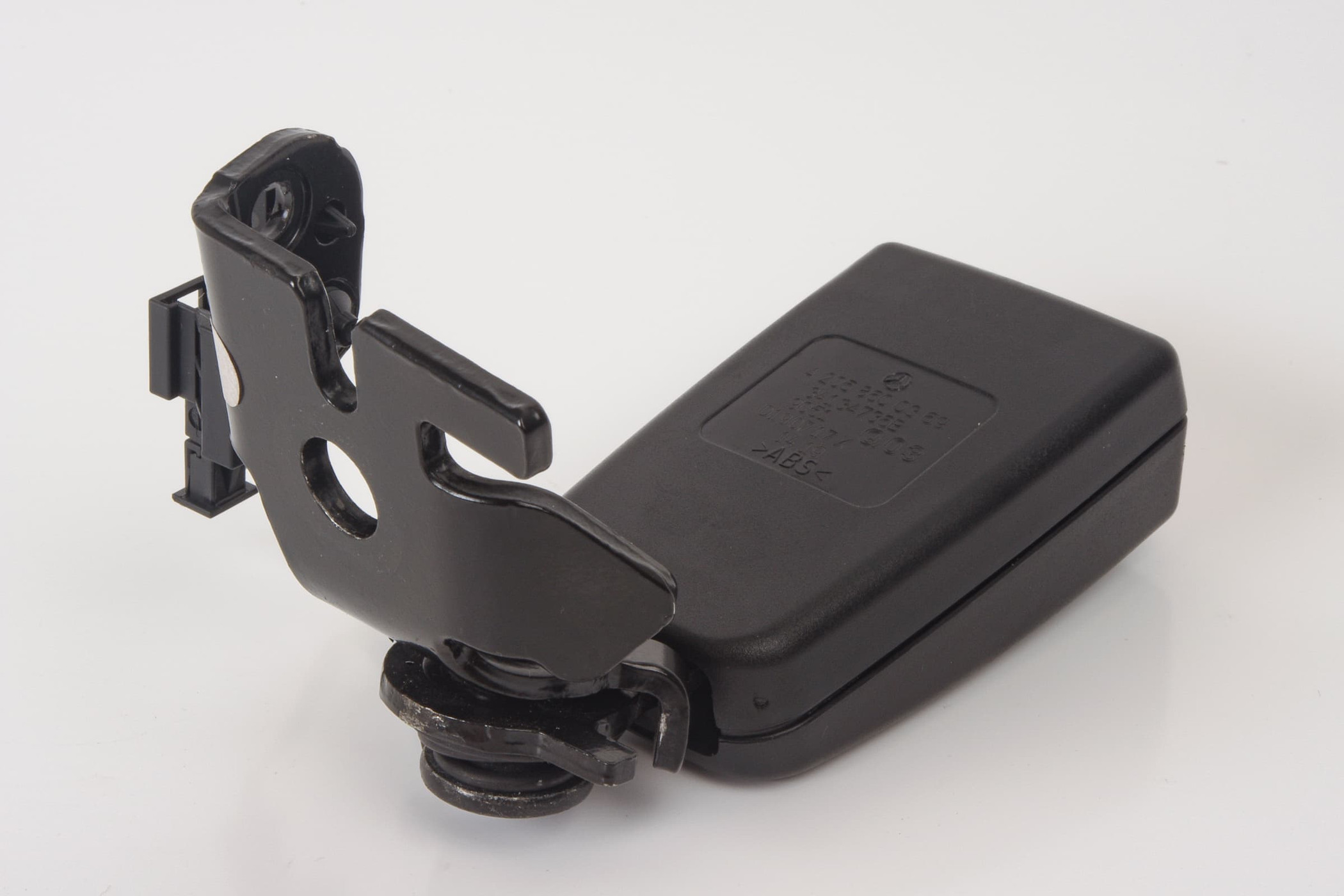 Mercedes 2058600369 Seat Belt Buckle - Rear Left | W205 S205 C X253 GLC