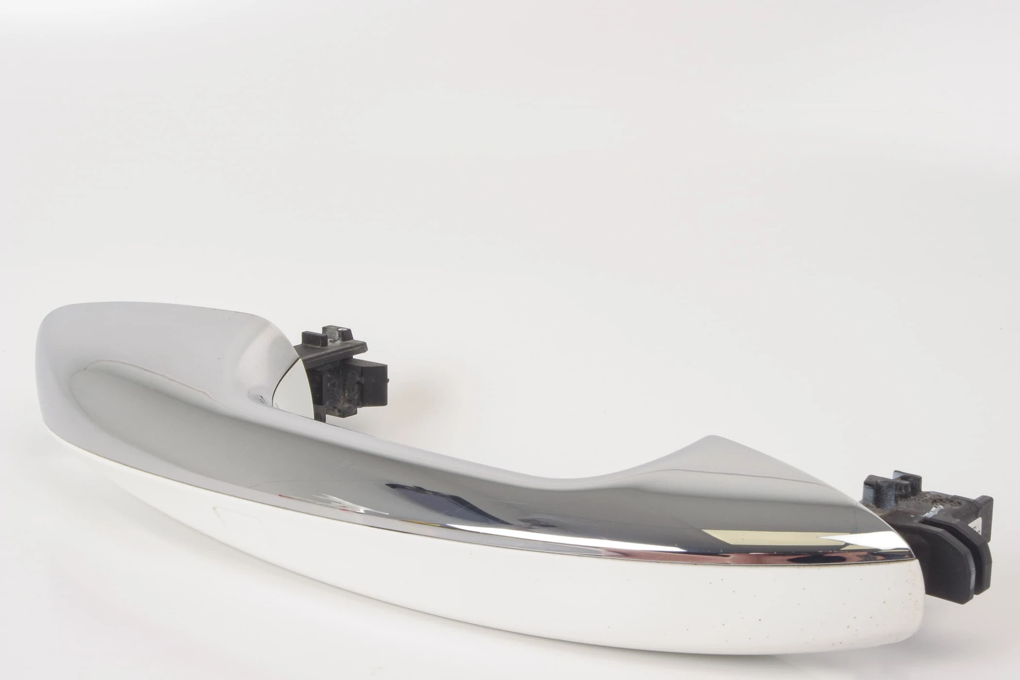 Mercedes 0997605601 Exterior Door Handle - Rear Right White | C190 R190 GT...