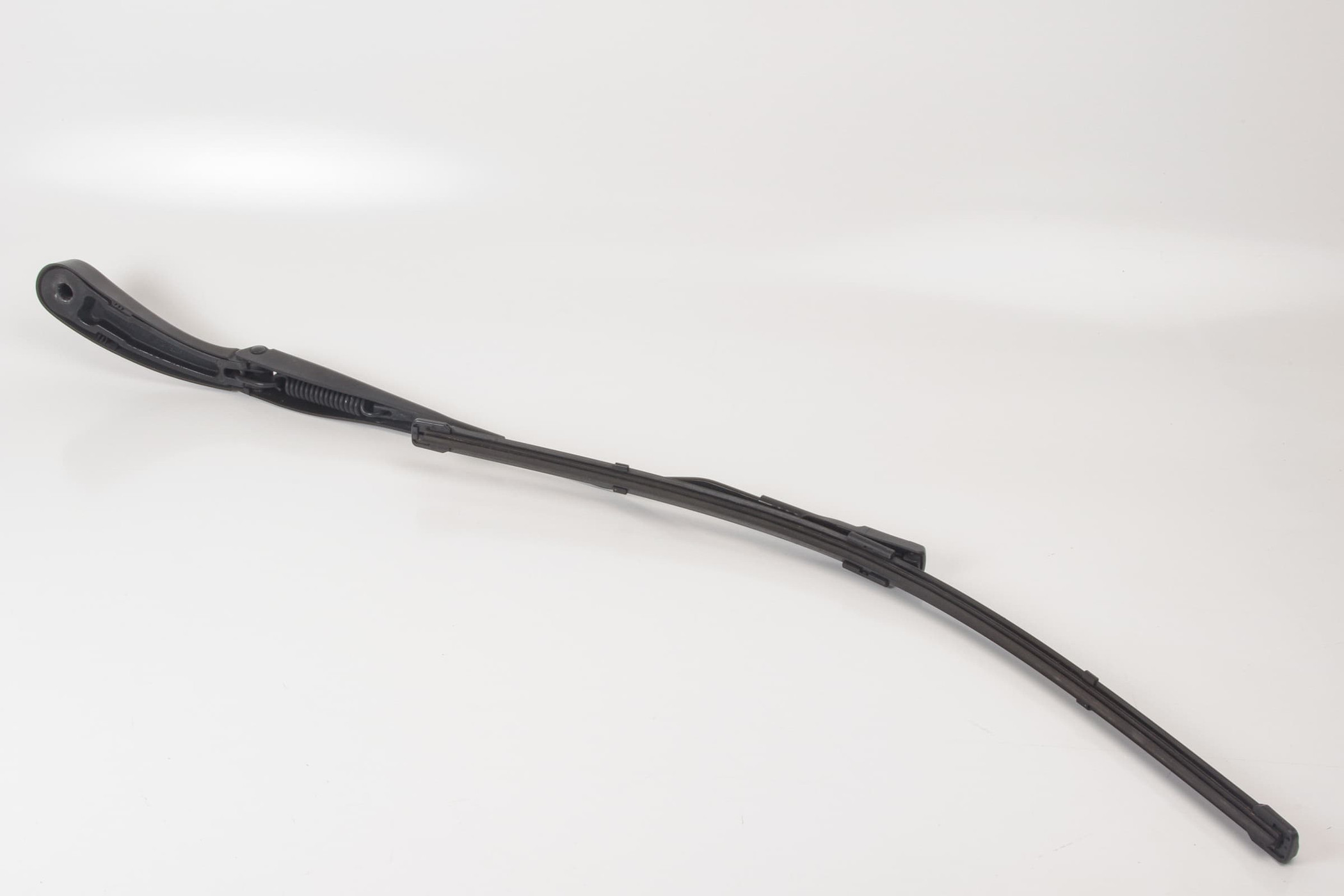 Mercedes 2058208401 Wiper Arm - Front Right | W205 V205 S205 C205 A205 C