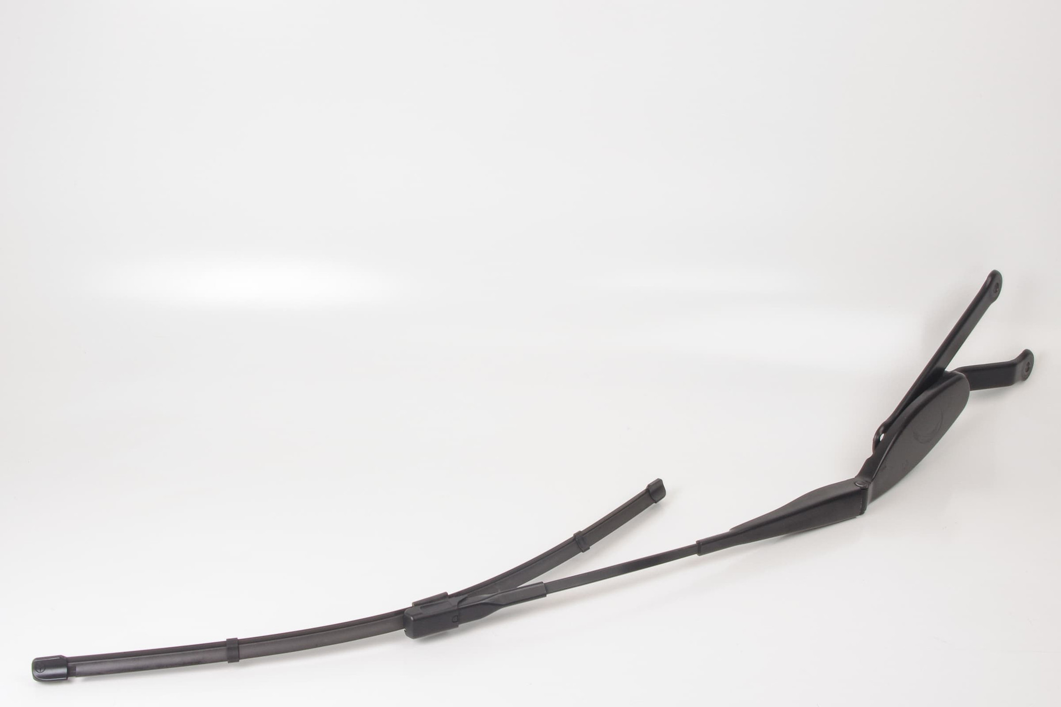 Mercedes 2058203601 Wiper Arm - Front Left | W205 V205 S205 C205 A205 C