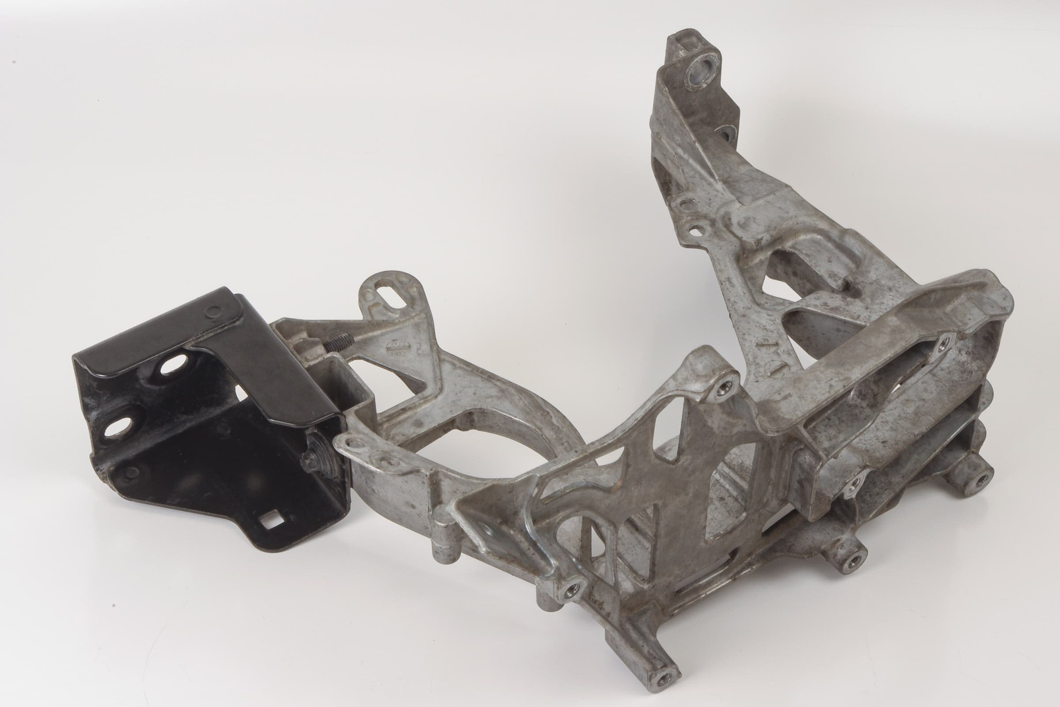 Mercedes 2056221600 Headlight Mounting Bracket - Left | W205 C W213 C238 E