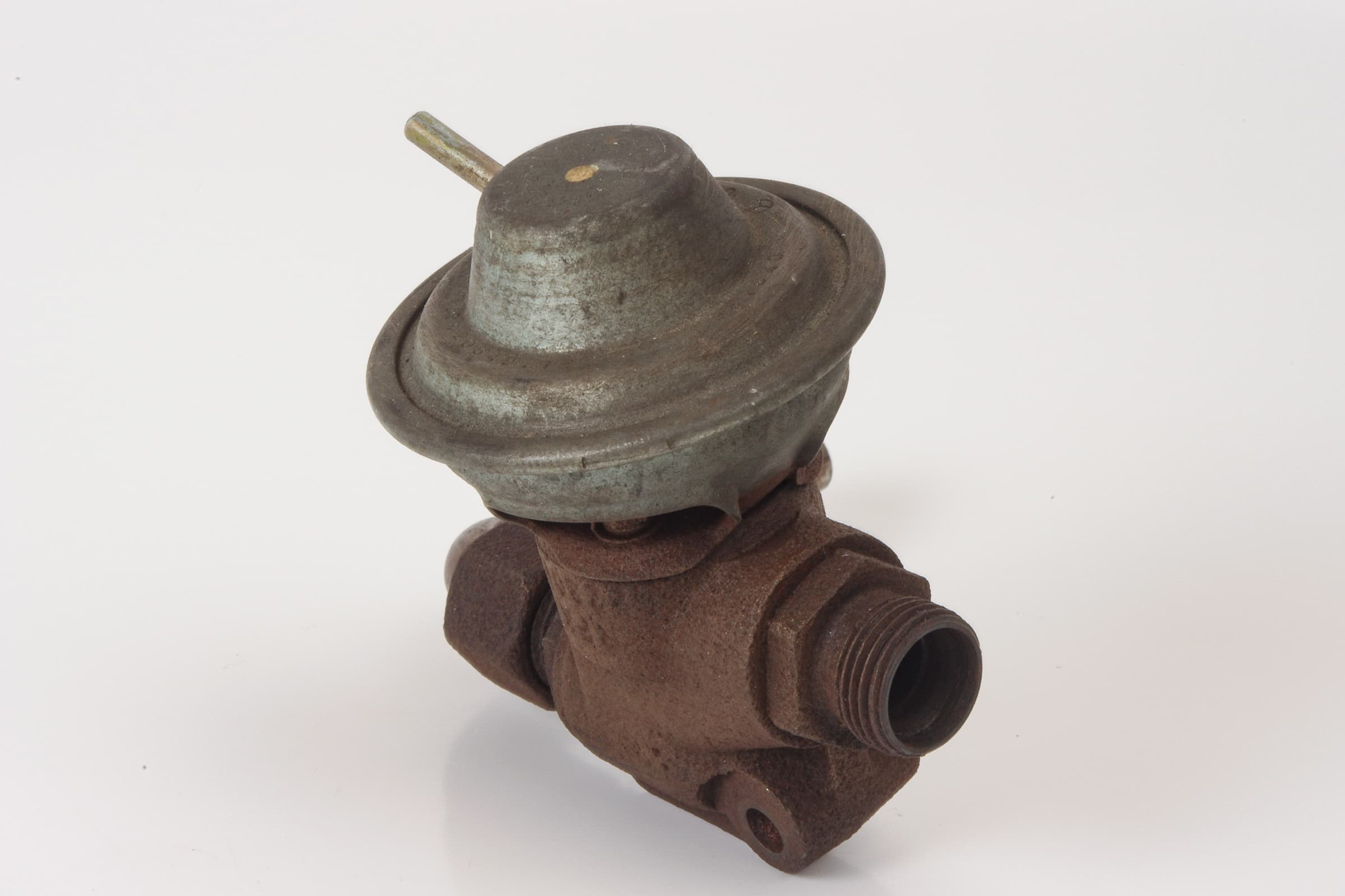 Mercedes 0011409660 EGR Valve (a) | R129 SL W140 V140 C140 S