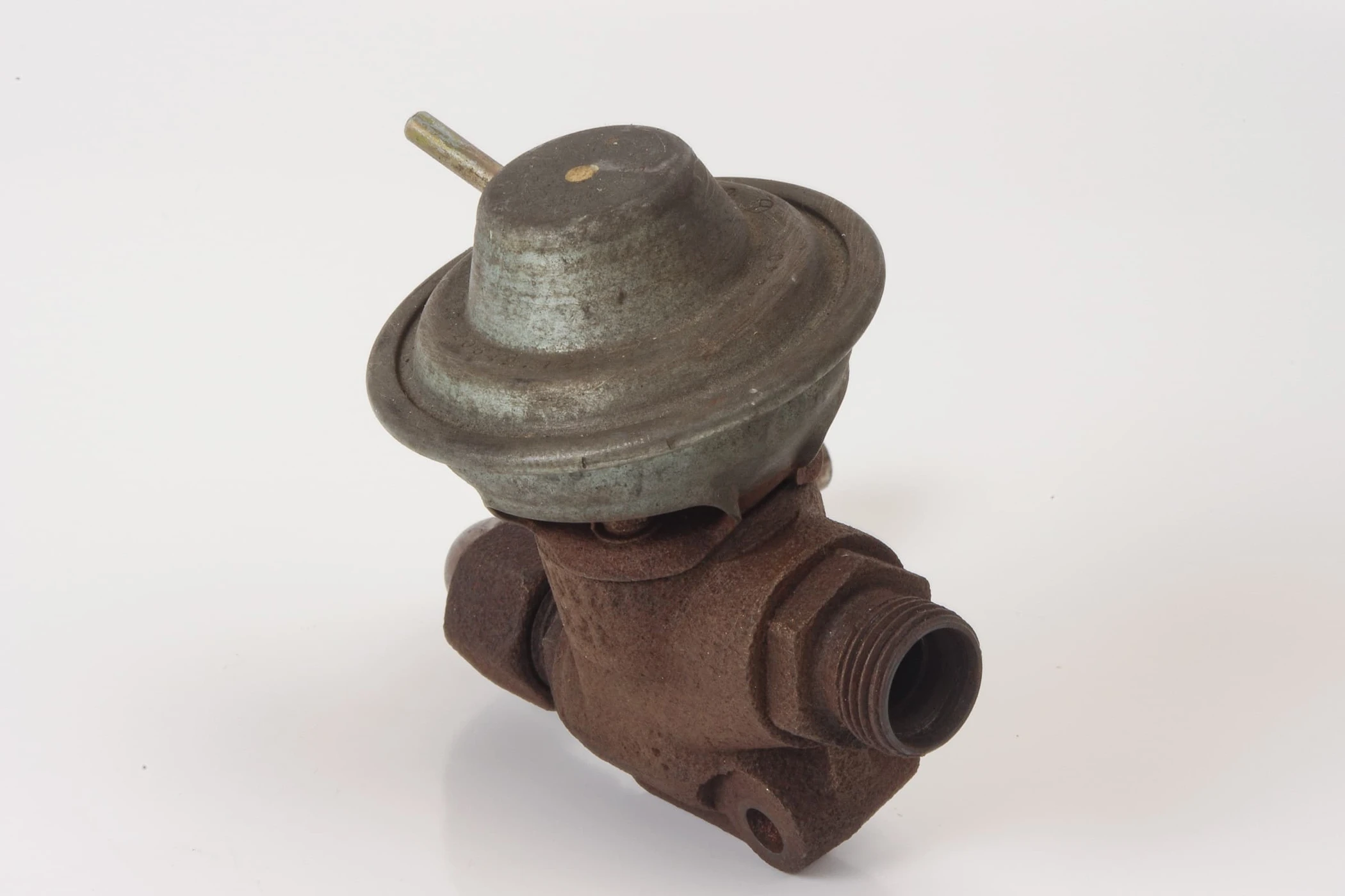 Mercedes 0011409660 EGR Valve (a) | R129 SL W140 V140 C140 S