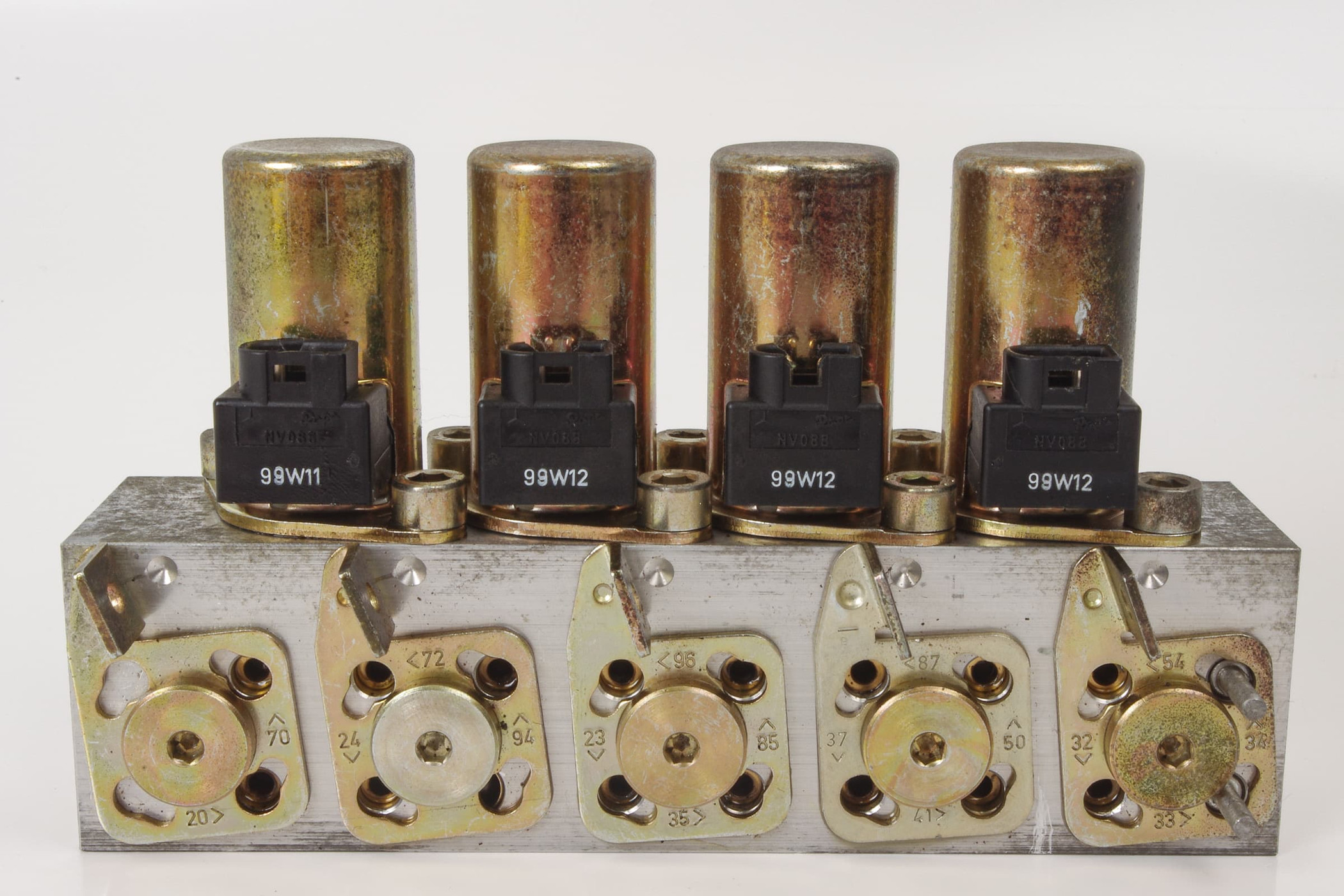 Mercedes 1298002578 Roof Hydraulic Valve Block - Left (a) | R129 SL