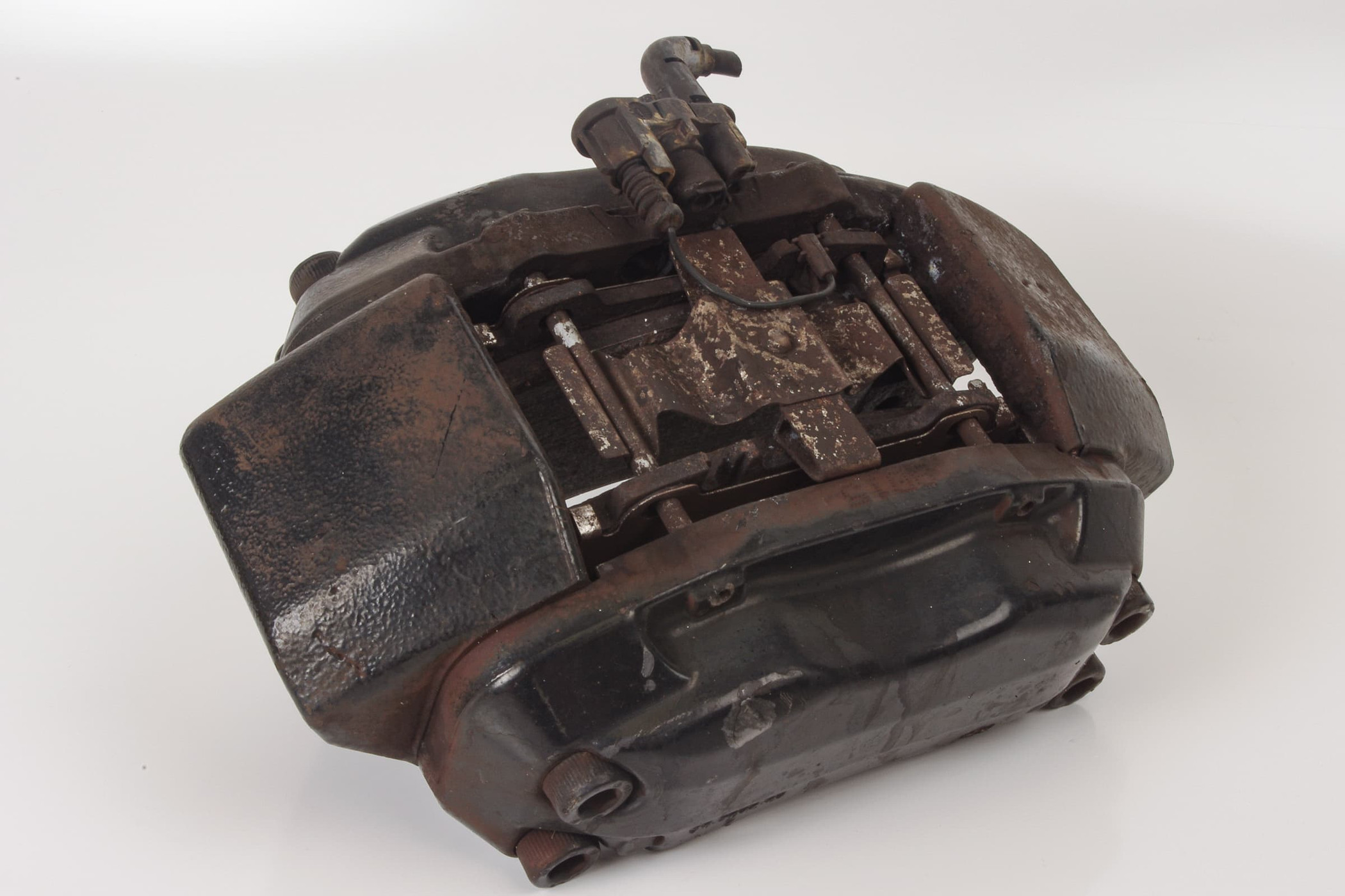 Mercedes 0014207883 Brake Caliper - Front Right (c) | R129 SL