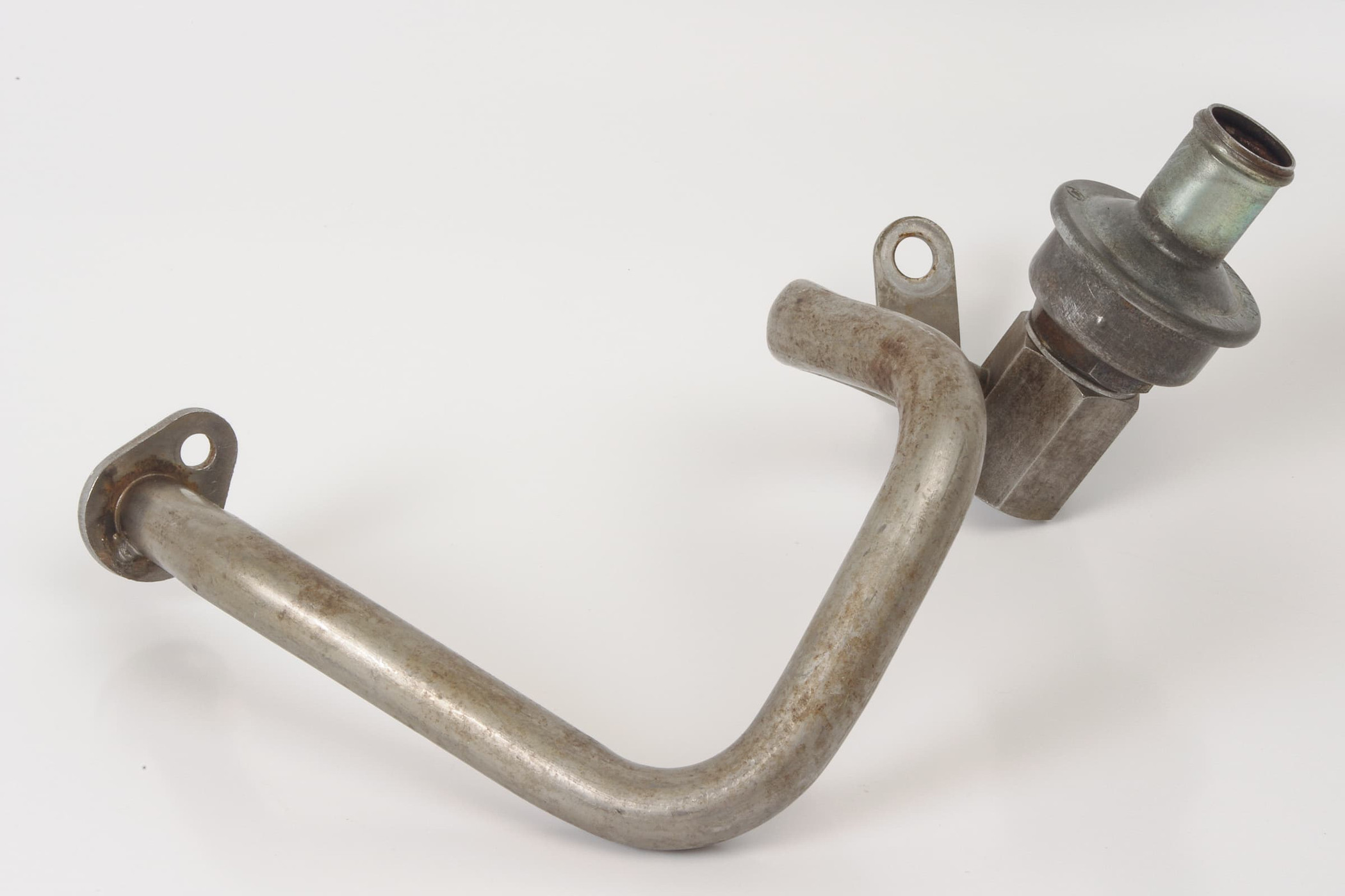 Mercedes 0001407860 Check Valve - Left | C107 R107 R129 SL W124 E W126 W140 S...