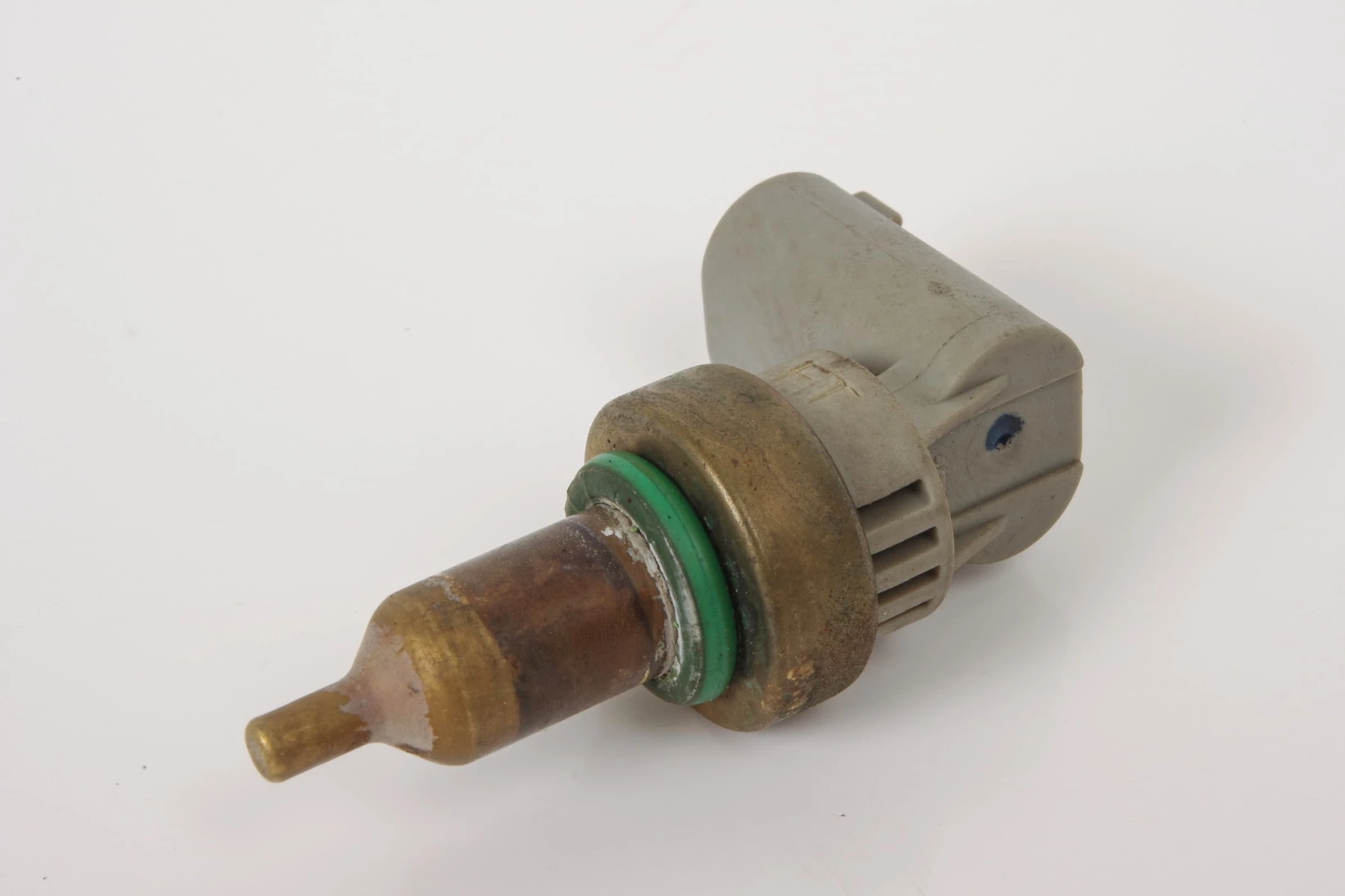 Mercedes 0009056102 Coolant Temperature Sensor | W205 C W213 C238 E C217 W222...