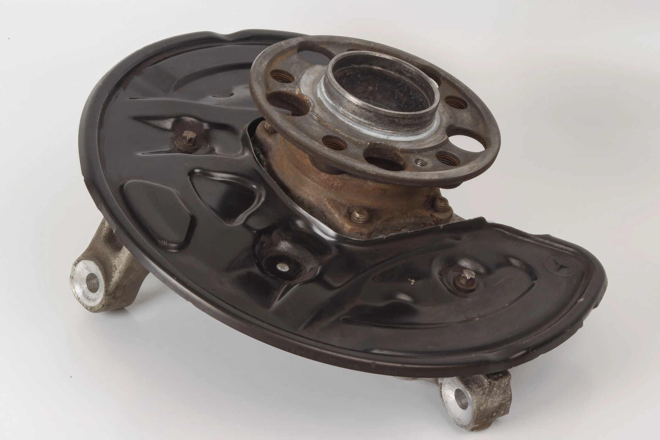 Mercedes 2053508808 AMG Wheel Carrier - Rear Right | W205 V205 S205 C205 A205 C