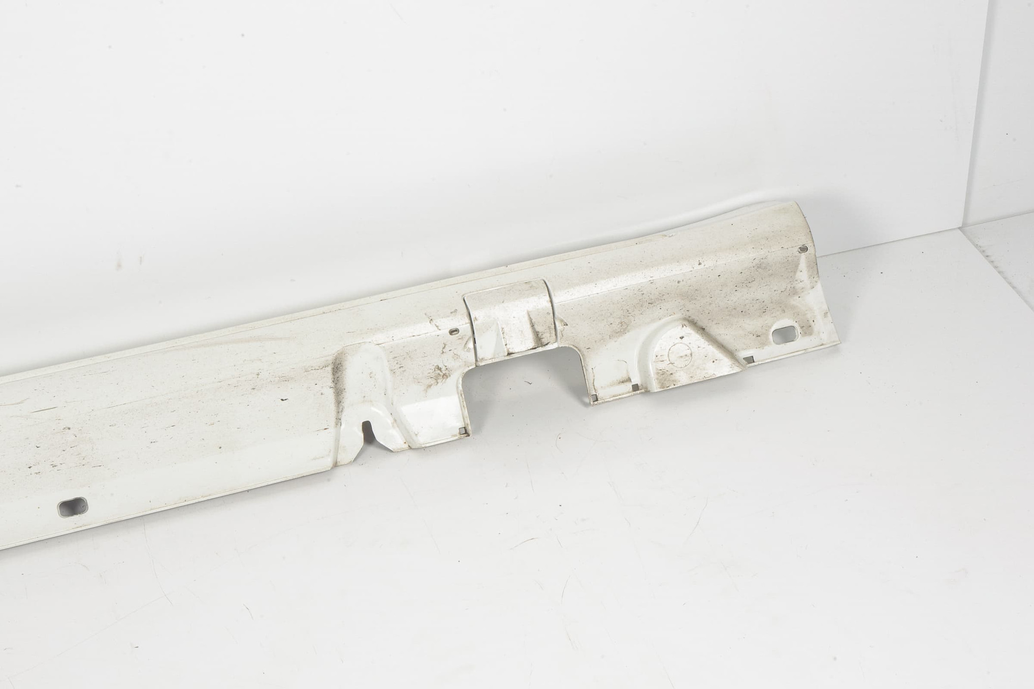 Mercedes 2056981454 AMG Skirt Panel - Right White | W205 S205 C