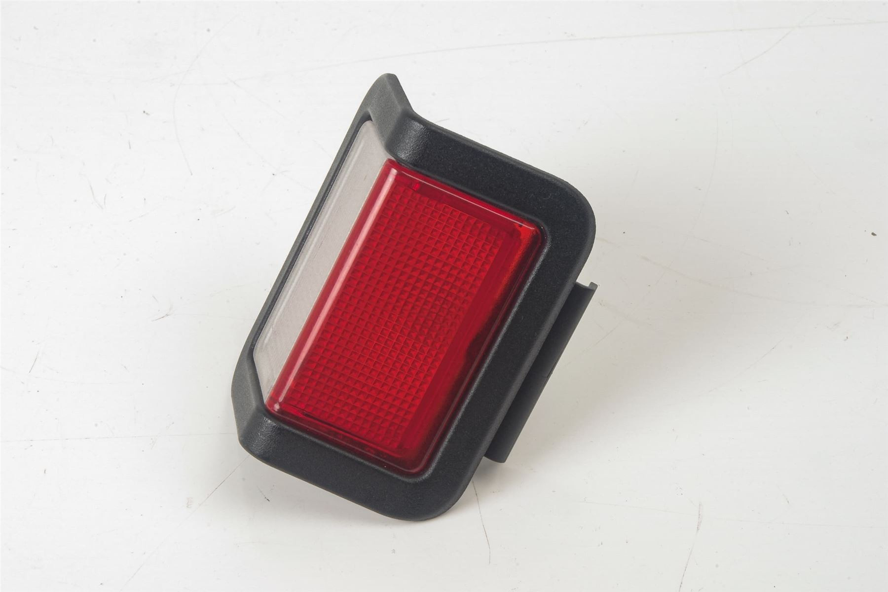 Mercedes 2218202101 Interior Boot Light | W117 CLA X156 GLA R172 SLK W176 A...