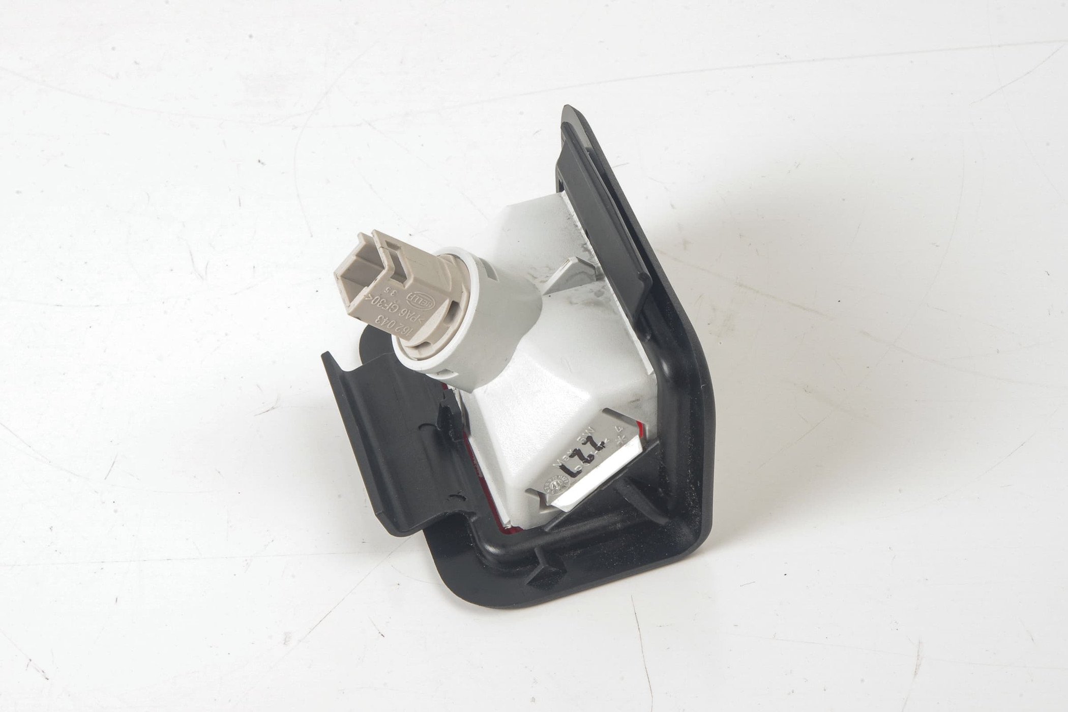 Mercedes 2218202101 Interior Boot Light | W117 CLA X156 GLA R172 SLK W176 A...